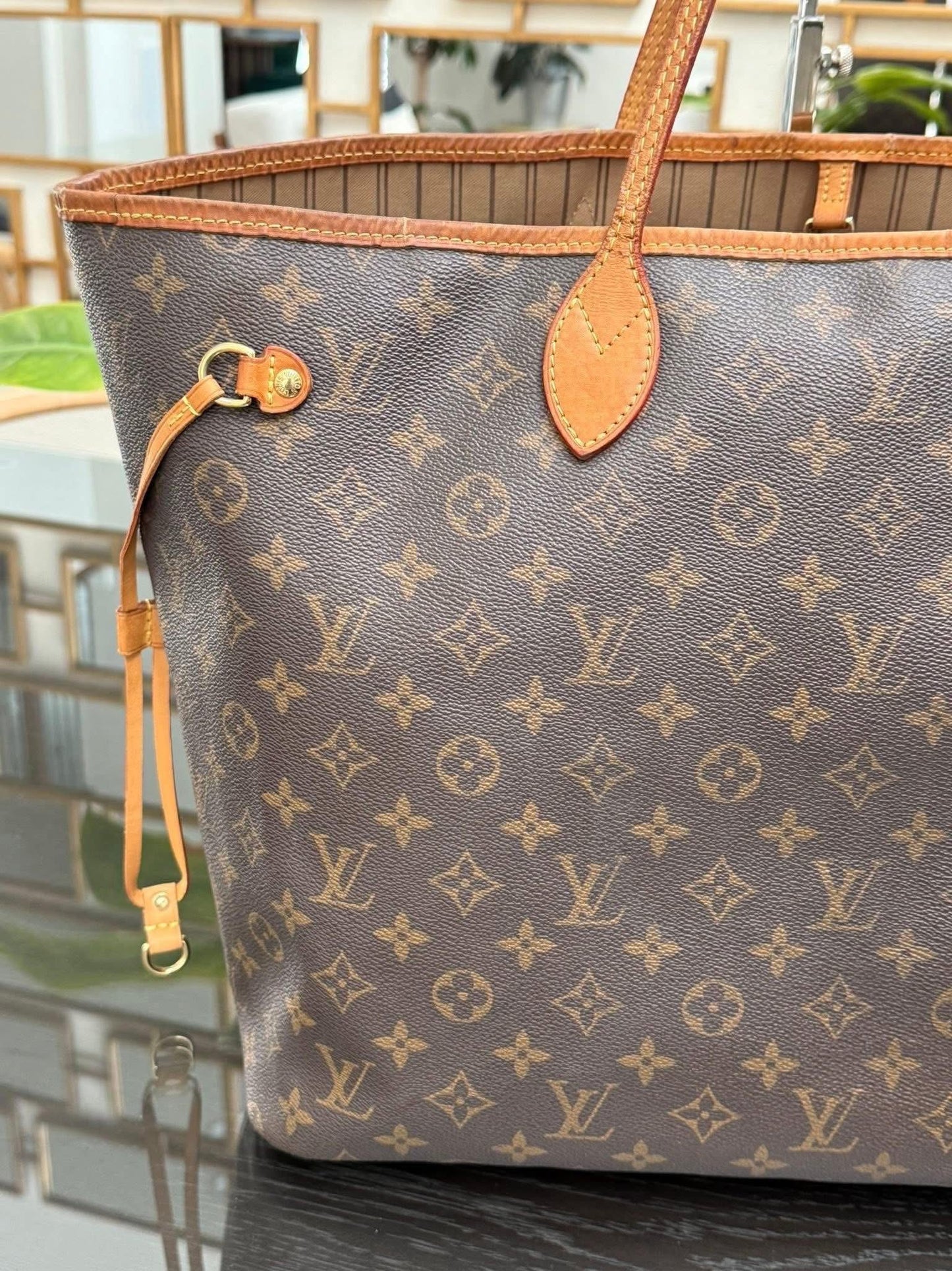 Neverfull GM in Monogram with Insert Organizer 📅 Year: 2011