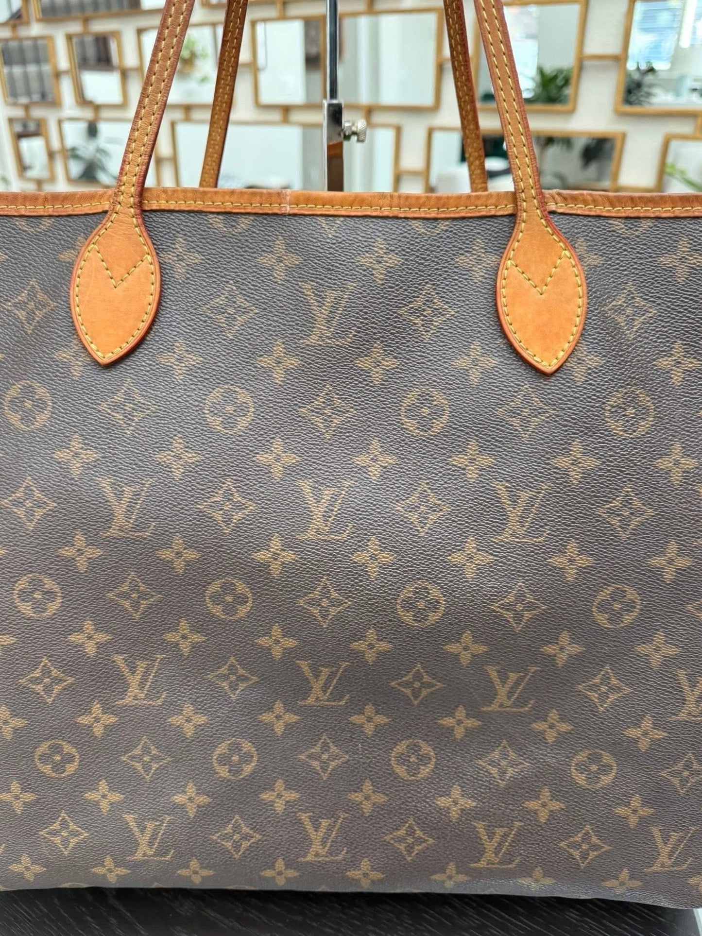 Neverfull GM in Monogram with Insert Organizer 📅 Year: 2011