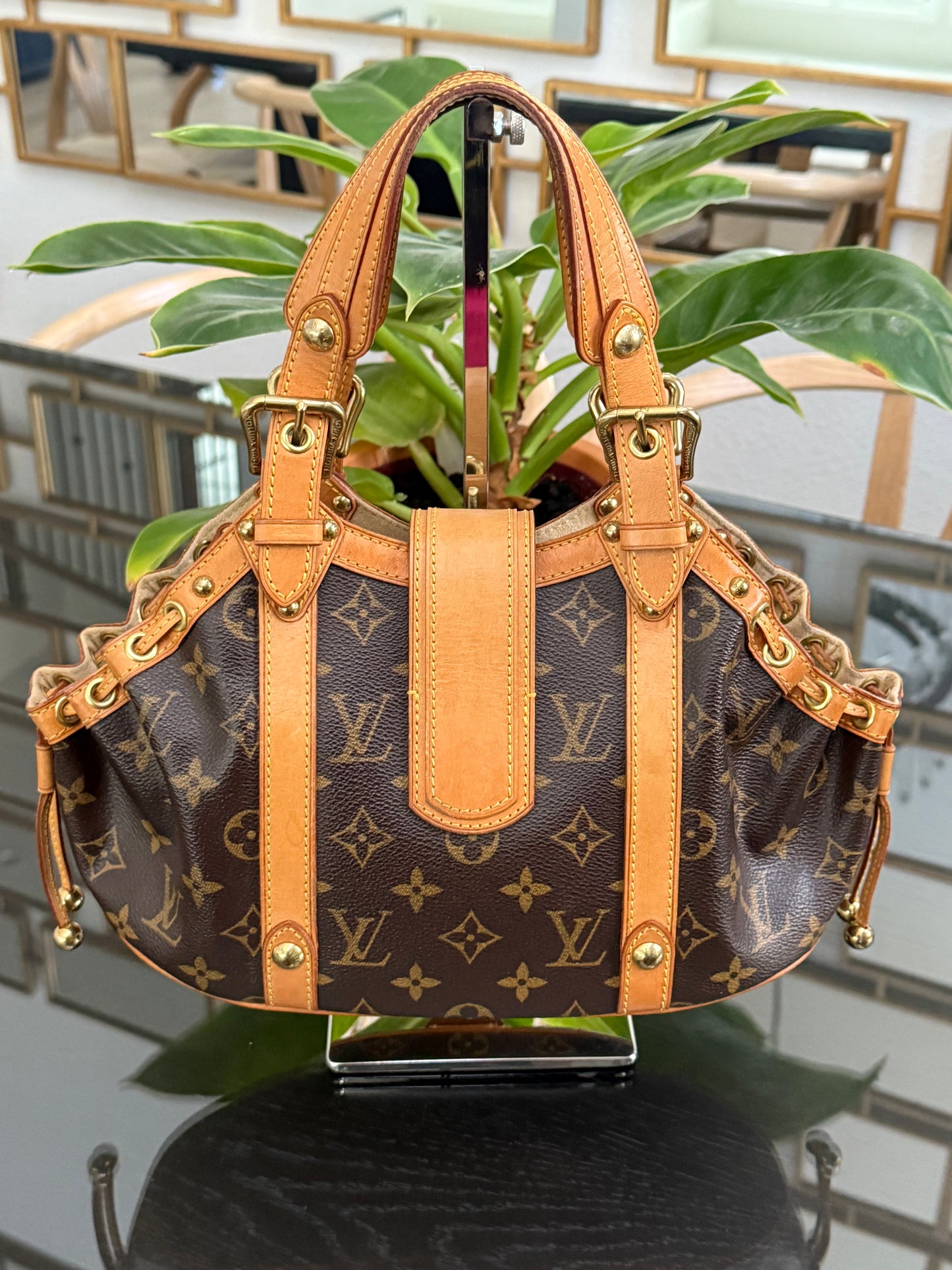 Theda GM in Monogram with Dustbag 🗓️ Year: 2004