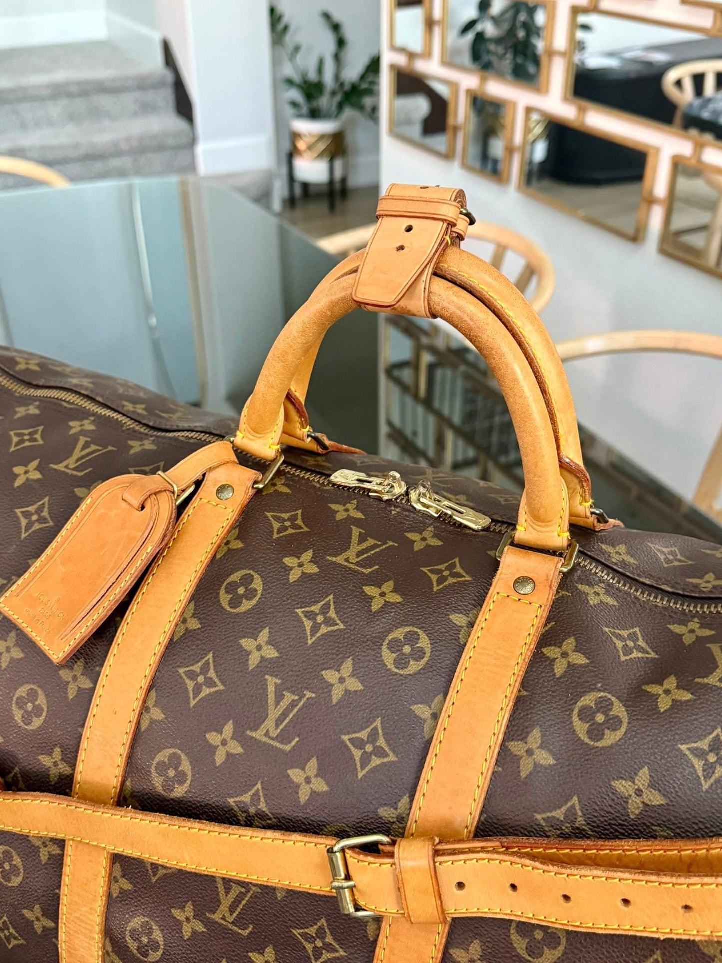 Keepall 60 Bandoulier with Original Strap, Luggage Tag and Poignet 📅 Year: 1991