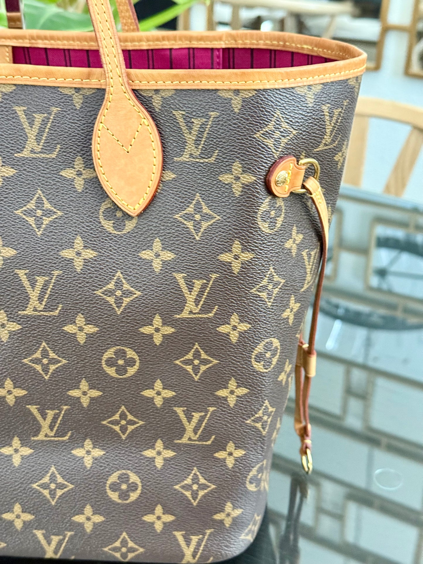 Neverfull MM in Peony with Insert Organizer and Dustbag 🗓️ Year: 2016