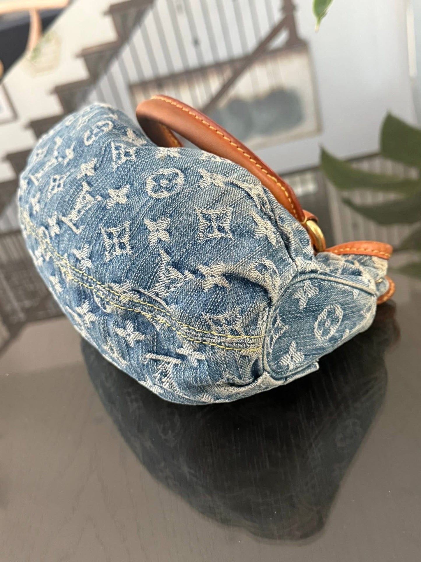 Denim Pleaty Handbag in Blue 📅
