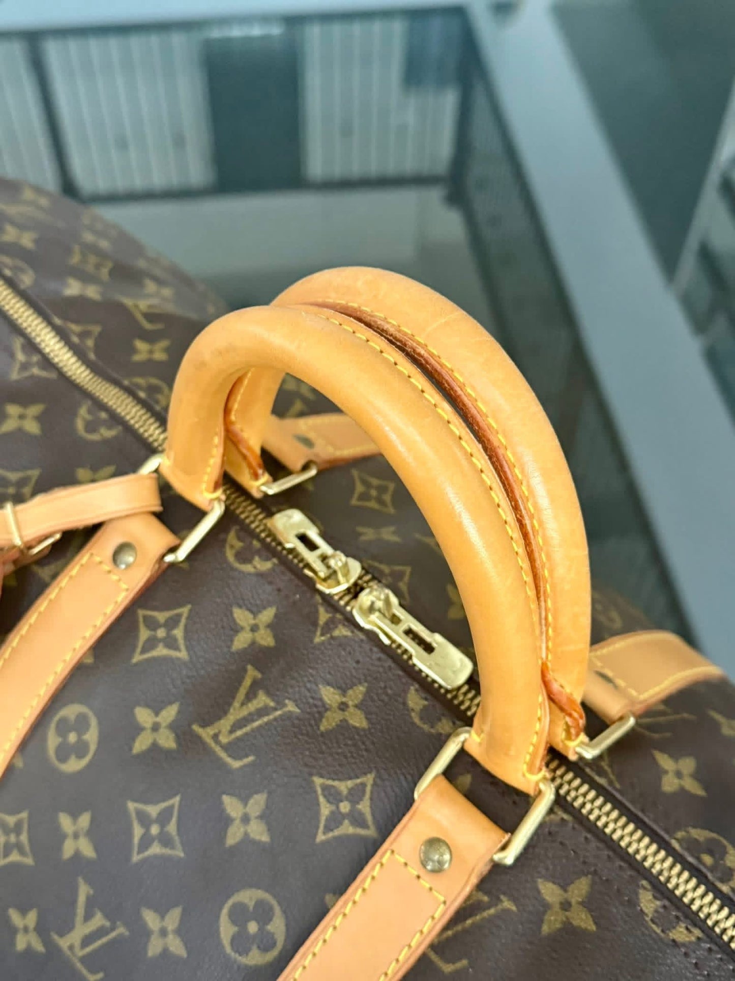 Keepall 55 Bandoulier with Original Strap, Luggage tag and Poignet 🗓️ Year: 1996
