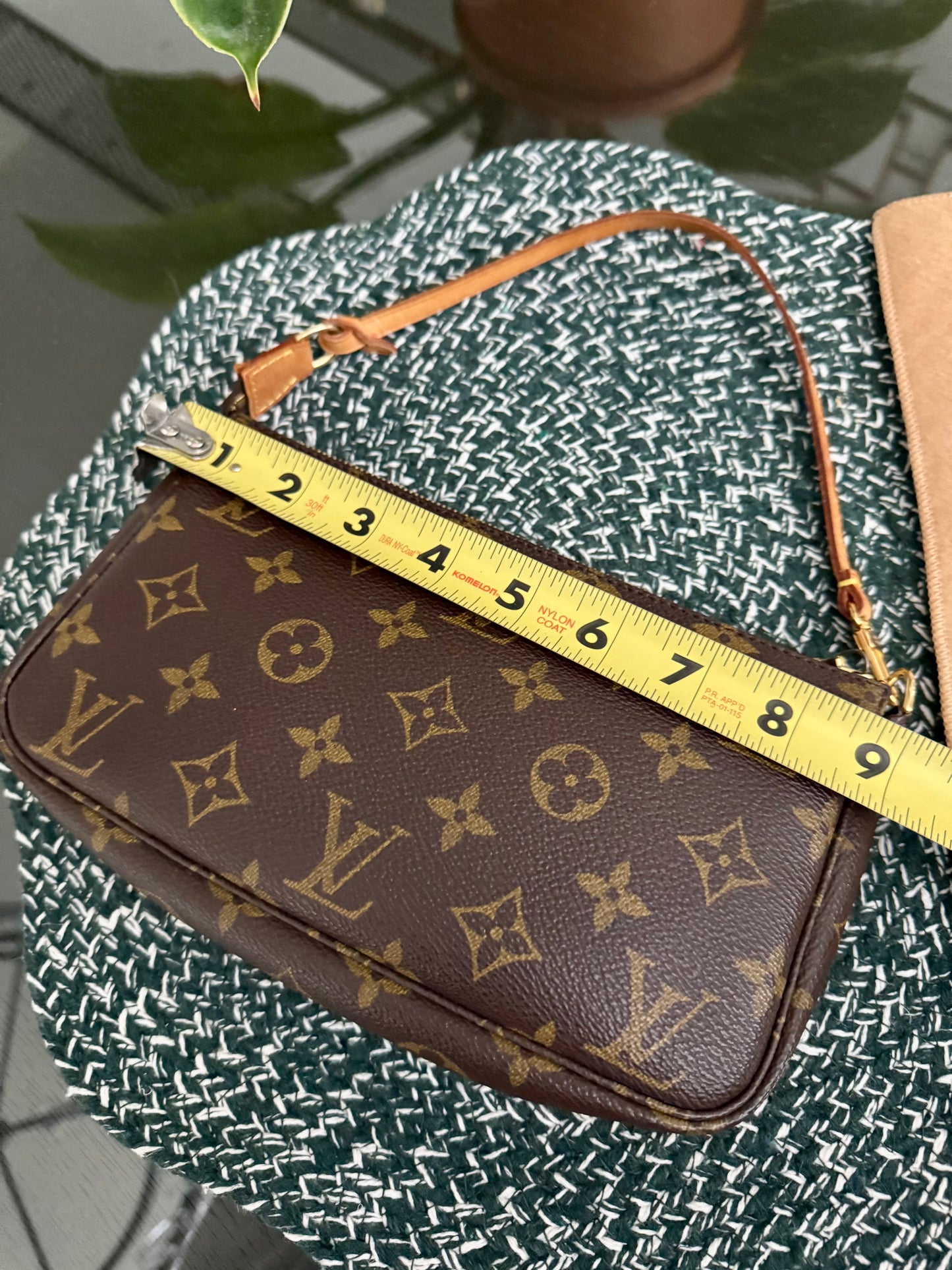 Pochette Accessories with Dustbag -🗓️ Year: 2001