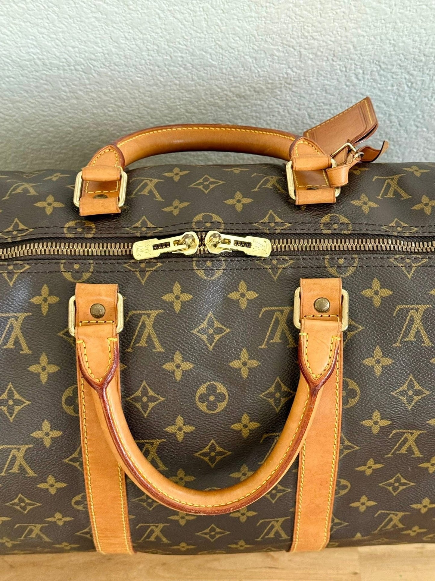 Keepall 50 Bandoulier with Luggage Tag and Poignet 📅 Year: 1995