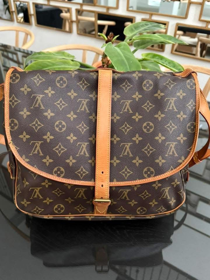 Saumur 35 Crossbody -🗓️ Year: 1989