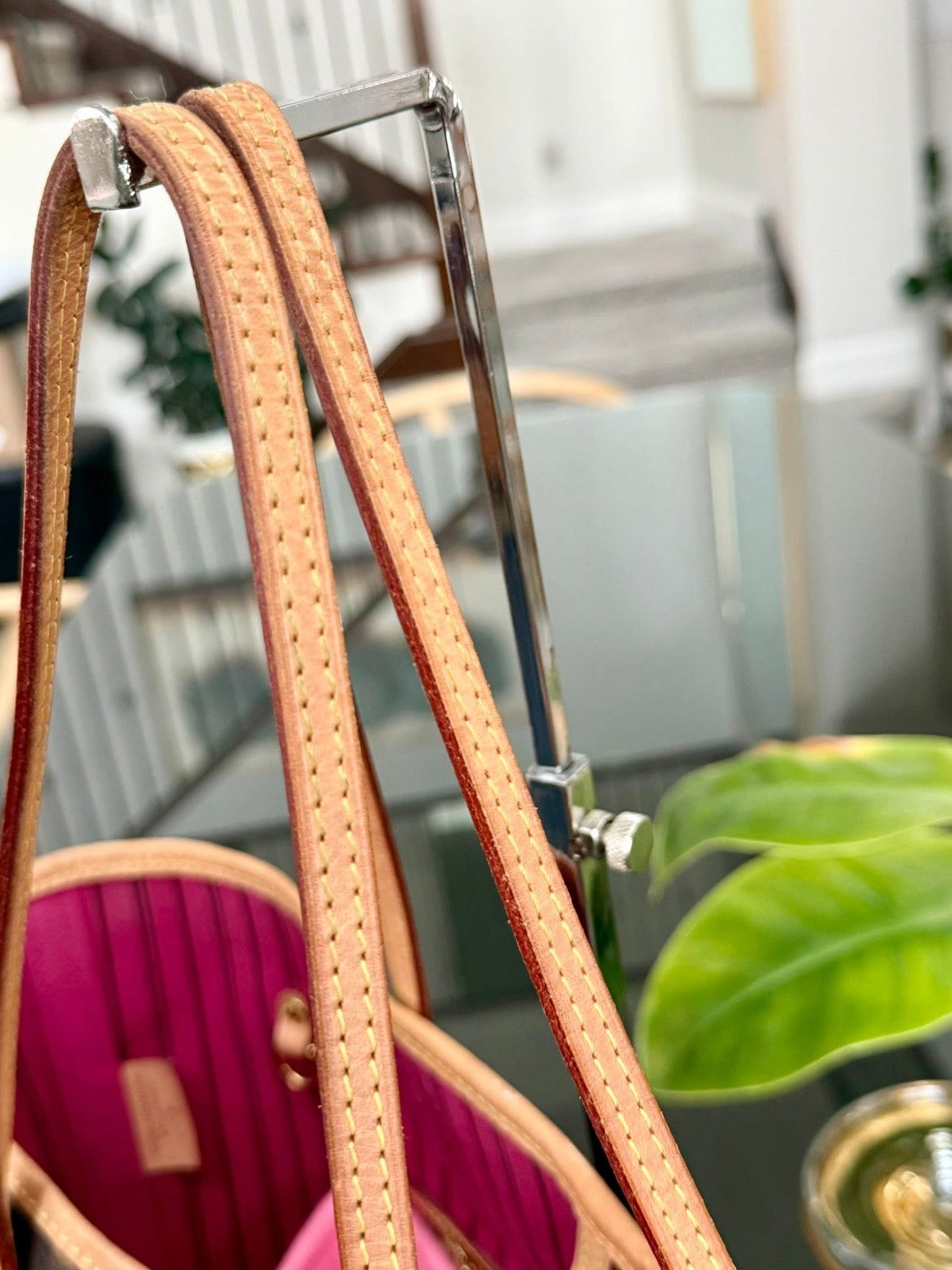 Neverfull MM in Peony interior with Dustbag 🌺 📅 Year: 2020