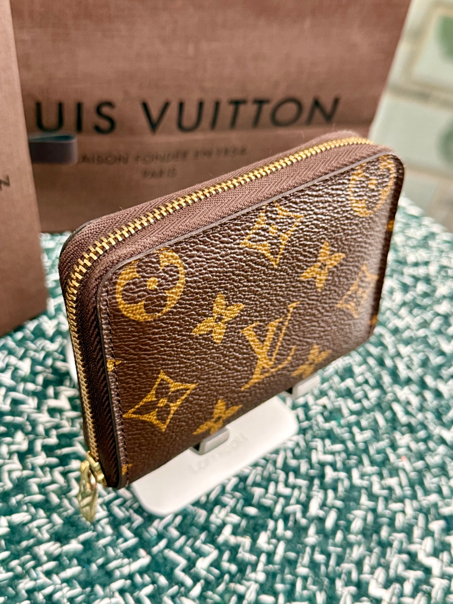 Monogram Zippy Compact Wallet with Box and Paper bag 🗓️ Year: 2011
