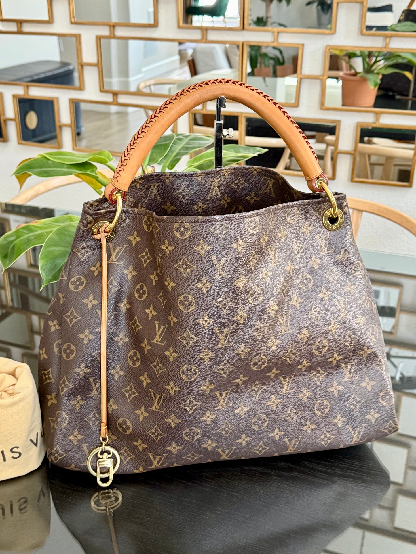 Artsy MM with Dustbag and Insert Organizer - 📅 Year: 2009