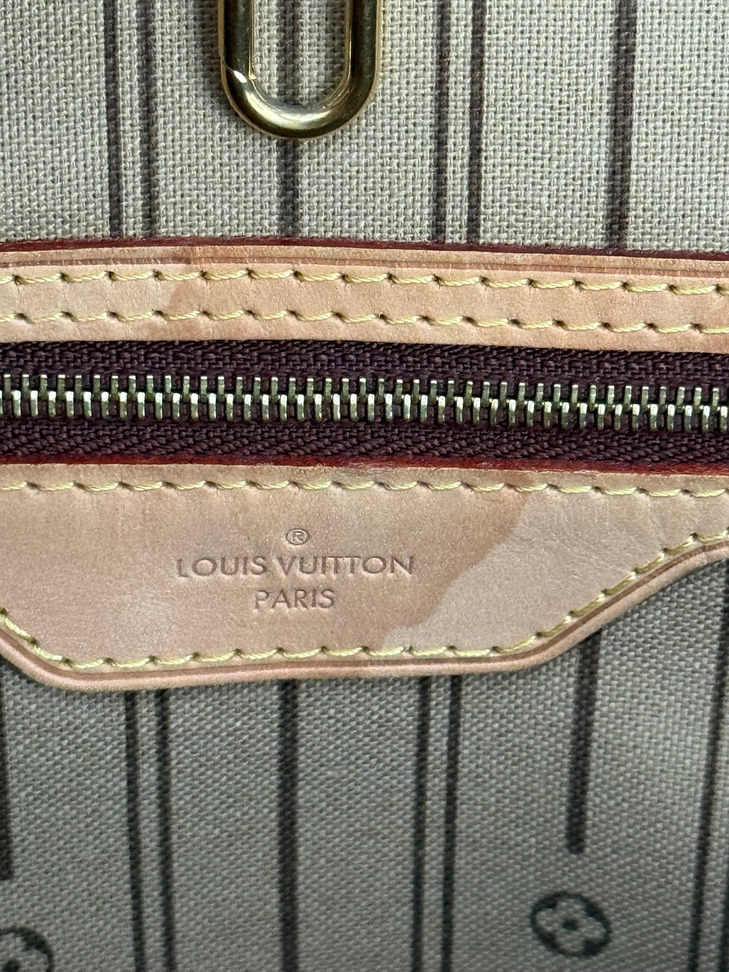 Delightful MM with Dustbag 📅 Year: 2010