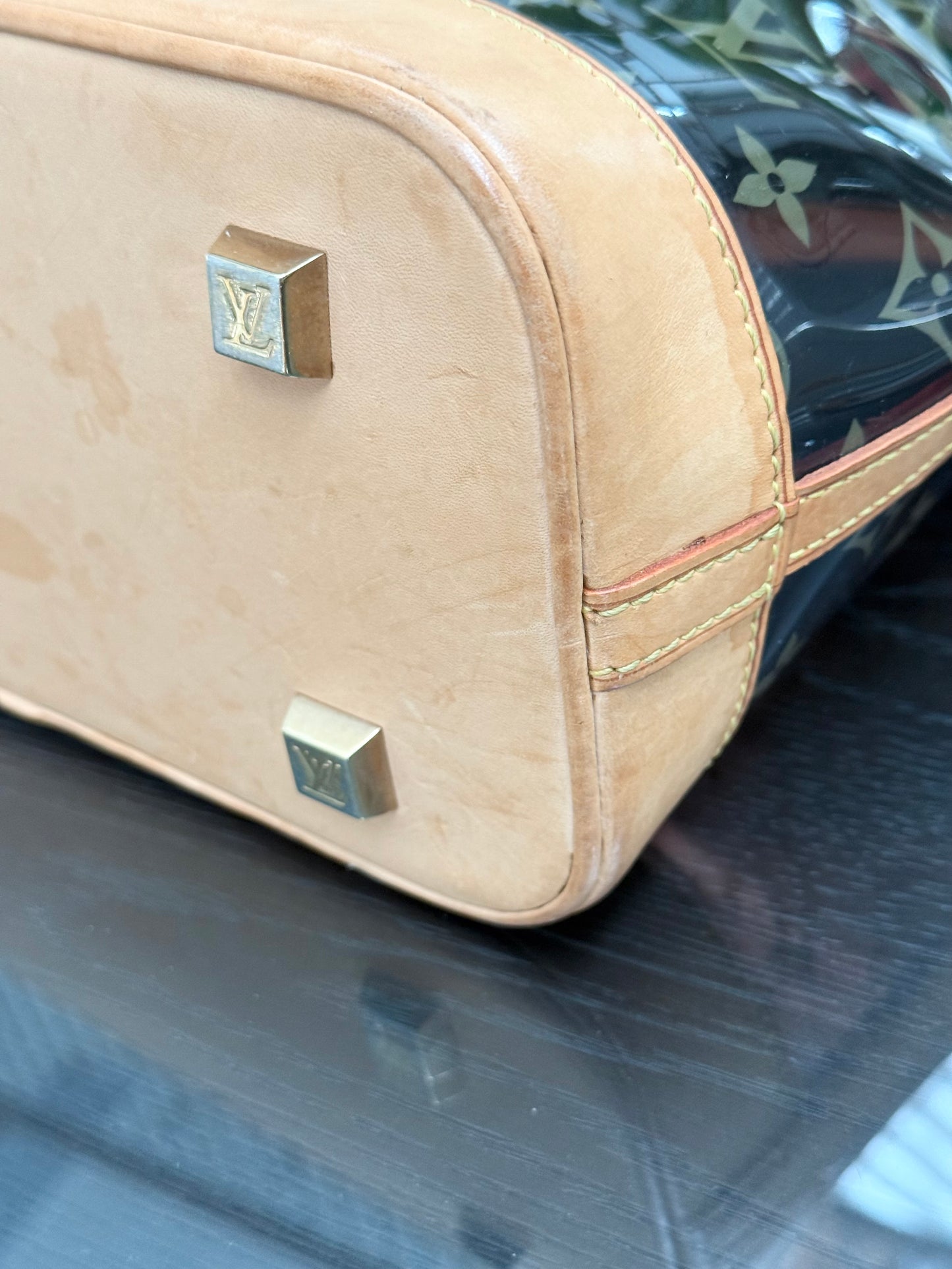Sac Ambre Vinyl MM Bucket with Pouch 📅 Year: 2003