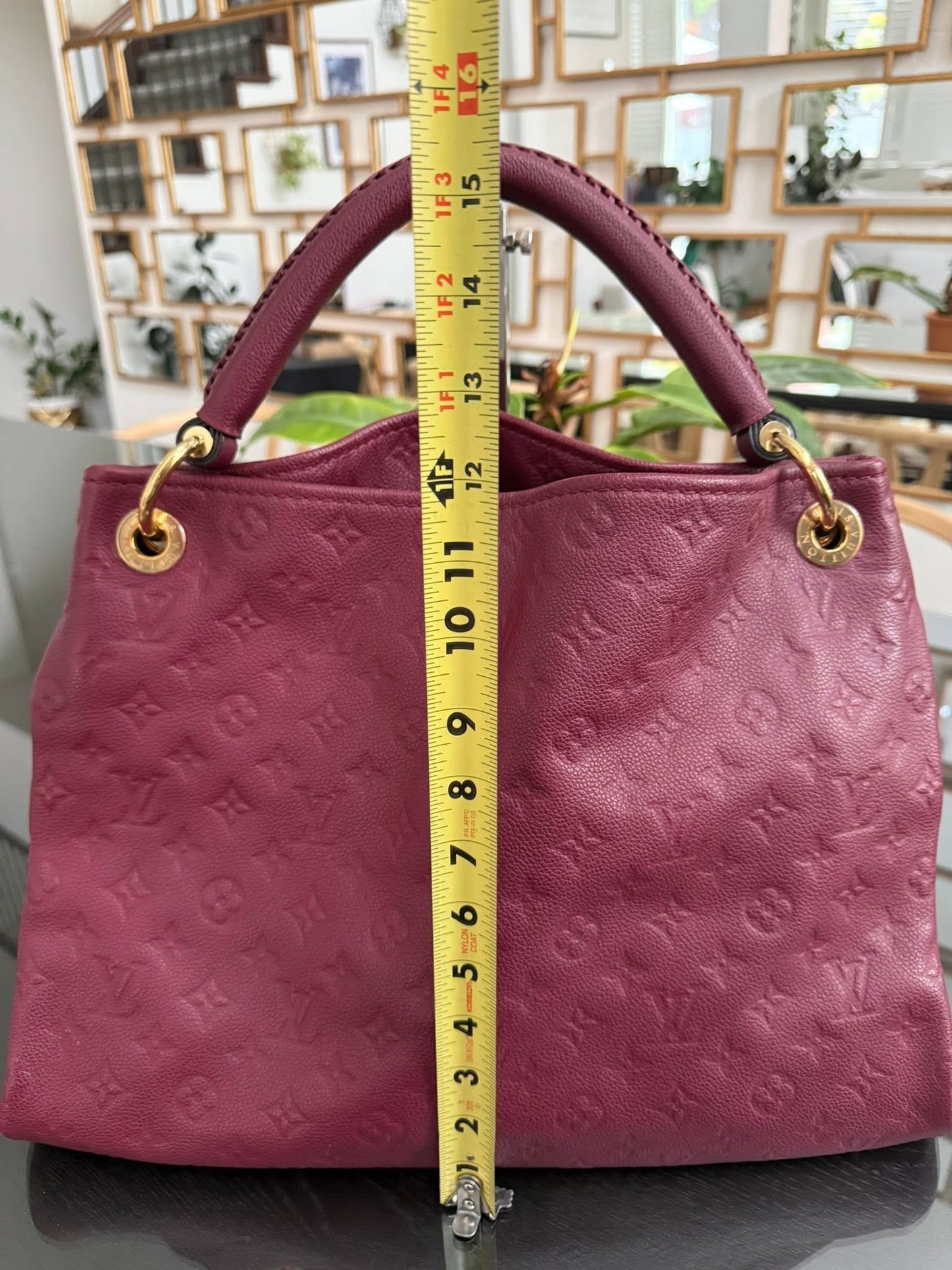 Artsy MM Empriente in Burgundy with Dustbag and Insert Organizer 📅 Year: 2017