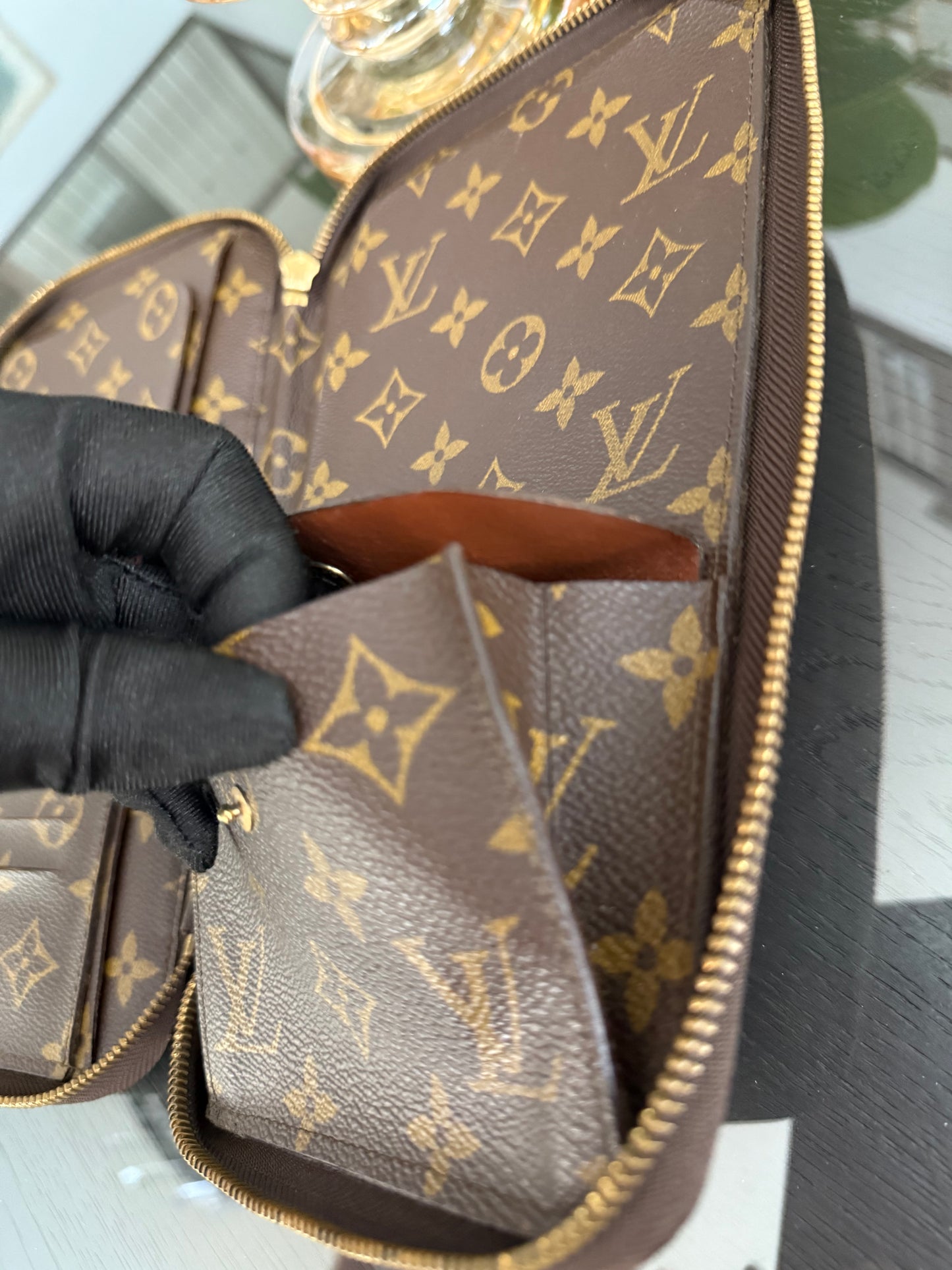 Monogram Escapade Travel Organizer - 🗓️ Year: 1991