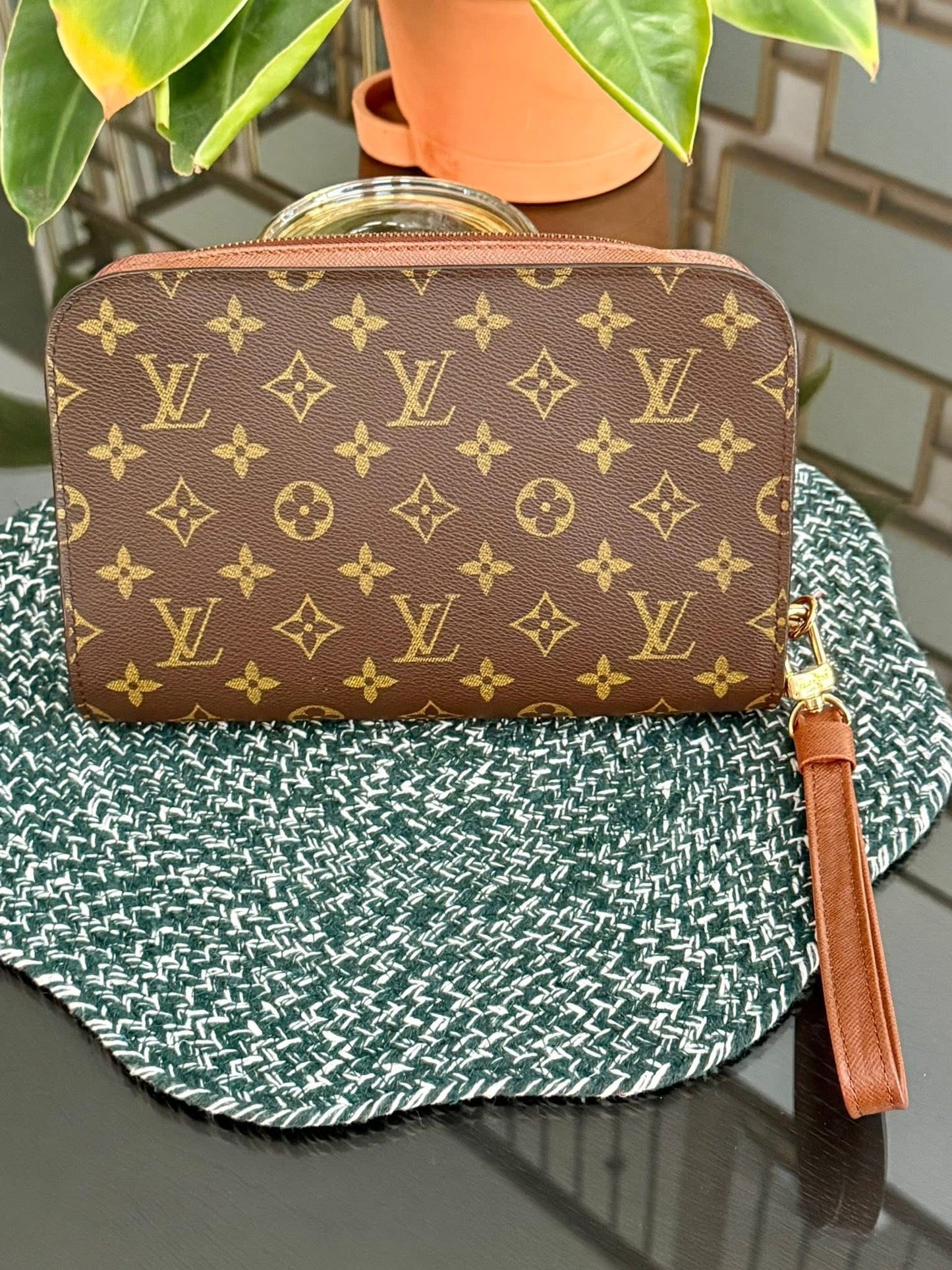 Orsay Clutch 🌼🗓️ Year: 1994