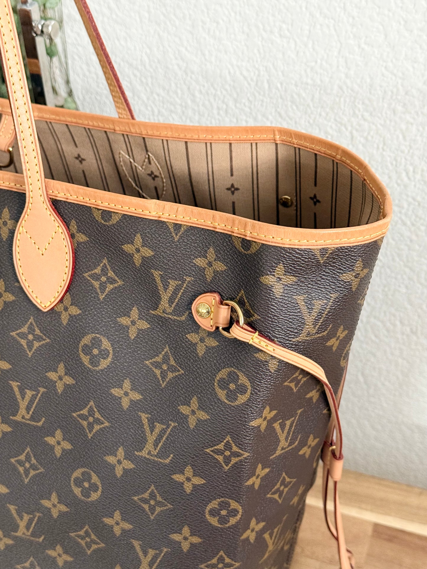 Neverfull GM with Dustbag and Insert Organizer -🗓️ Year: 2010