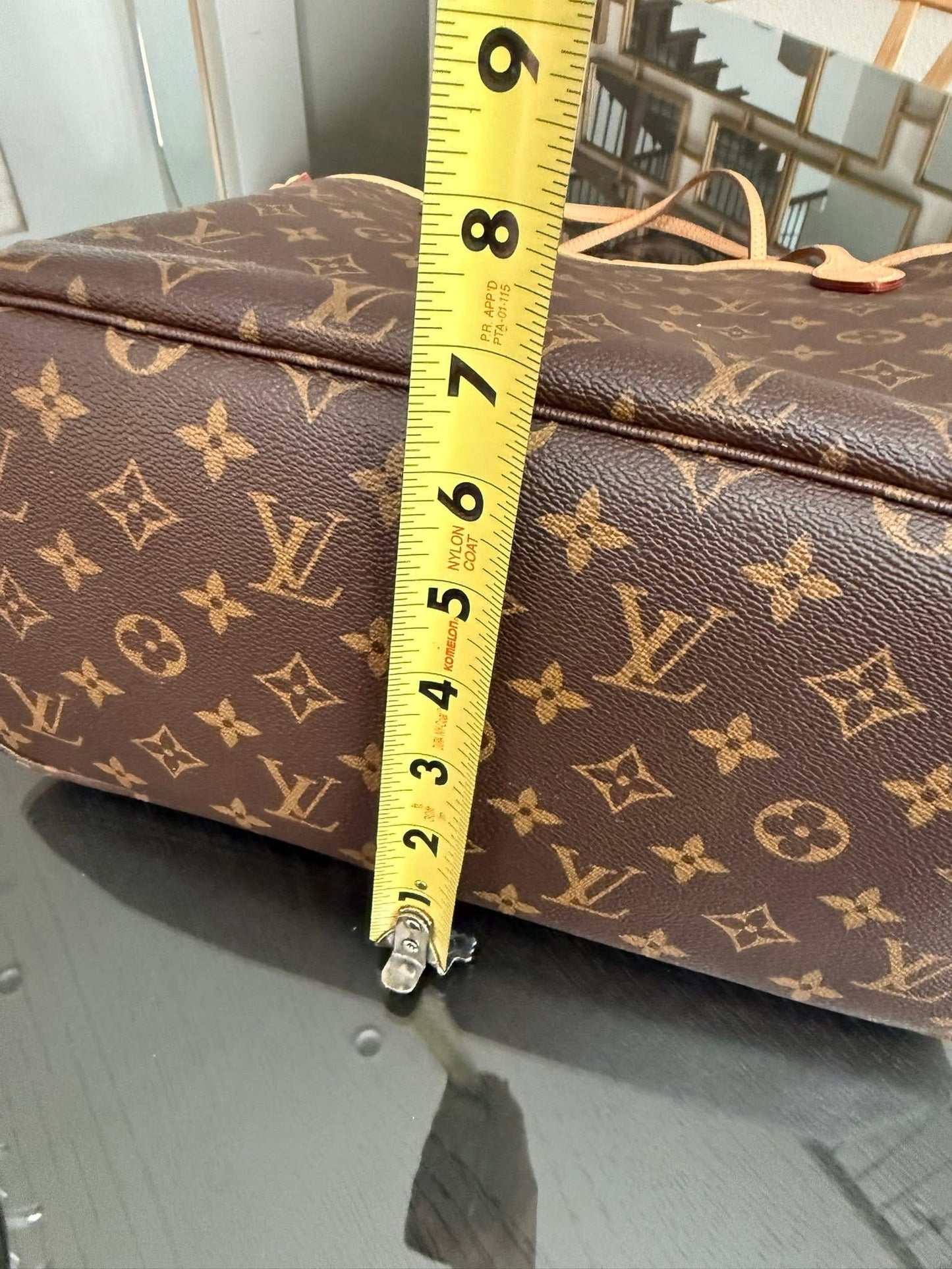 Neverfull MM in Peony interior with Dustbag 🌺 📅 Year: 2020