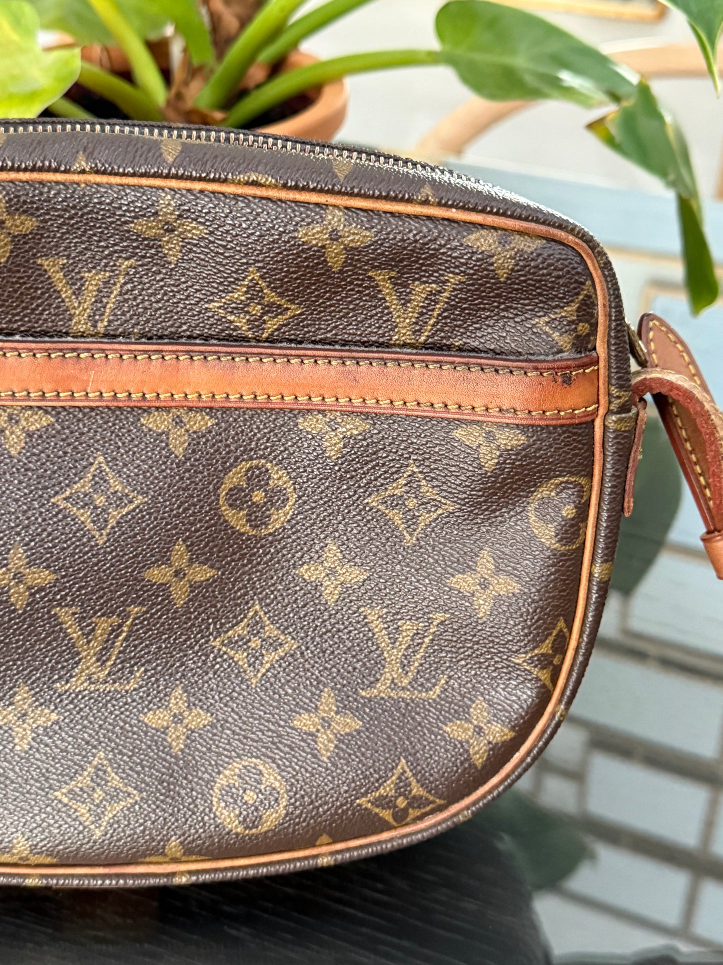 Jeaunefille MM Crossbody -Year: 1990