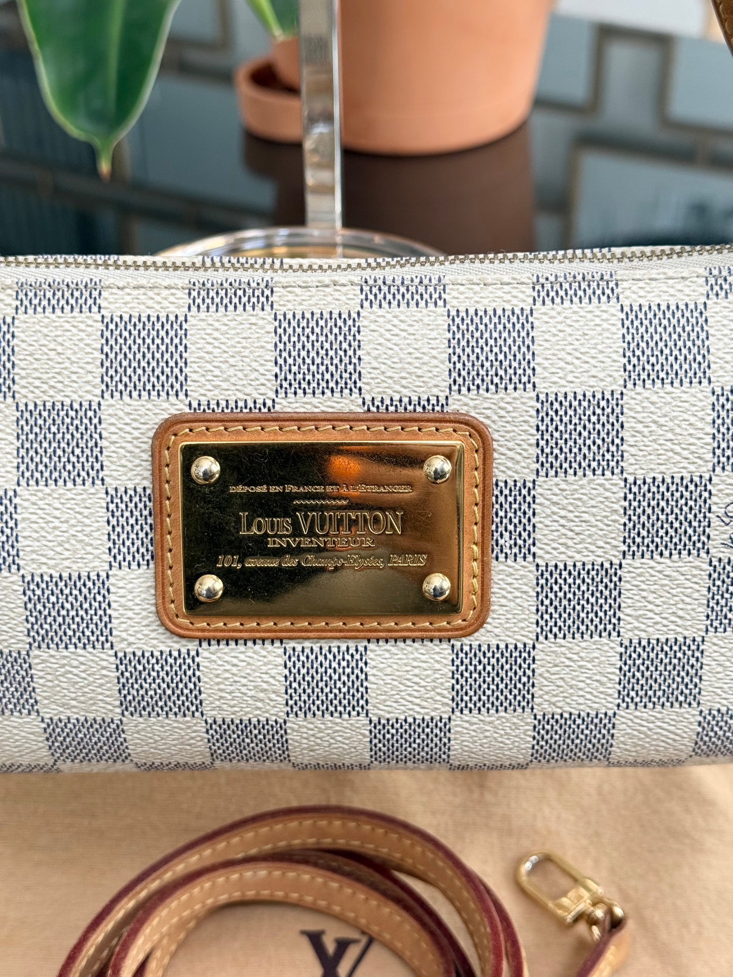 Eva Clutch in Azur with Original Strap,Box Dustbag and Insert Organizer 🗓️ Year: 2011