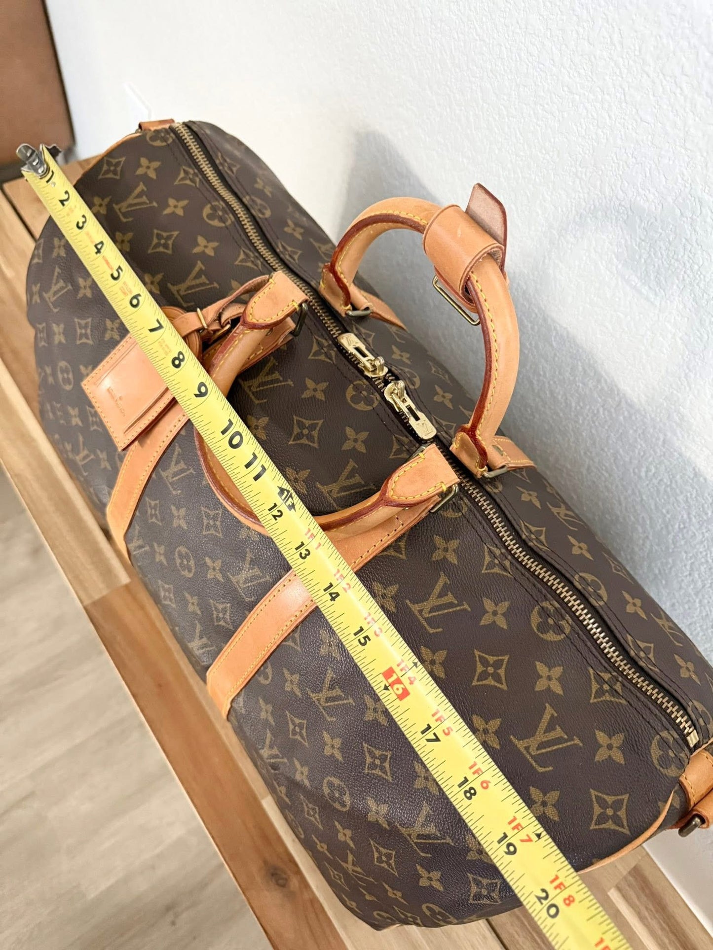 Keepall 50 Bandoulier with Original Strap, Luggage tag and Poignet  📅 Year: 1990
