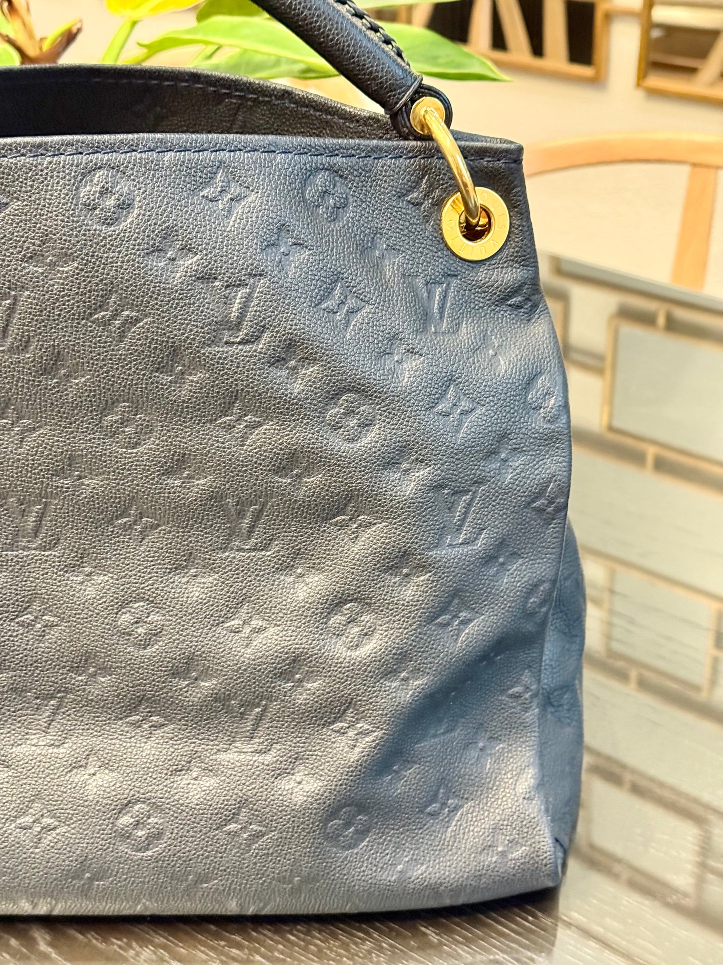 Artsy MM Empriente in Black/ Dark Blue with Dustbag and Insert Organizer 📅 Year: 2011