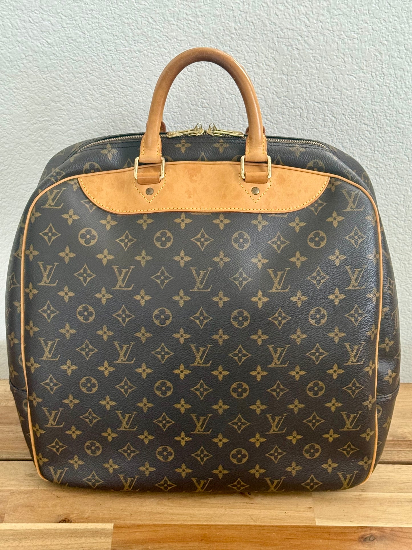 Evasion MM with Luggage tag and Poignet - 🗓️ Year: 1997
