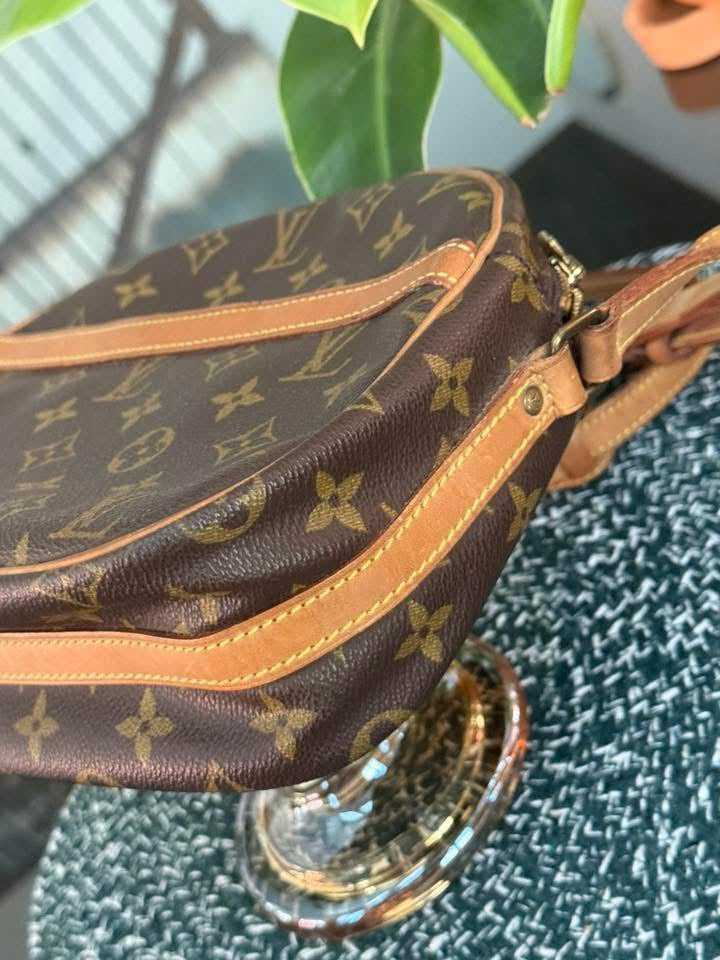 Senlis Crossbody - 🗓️