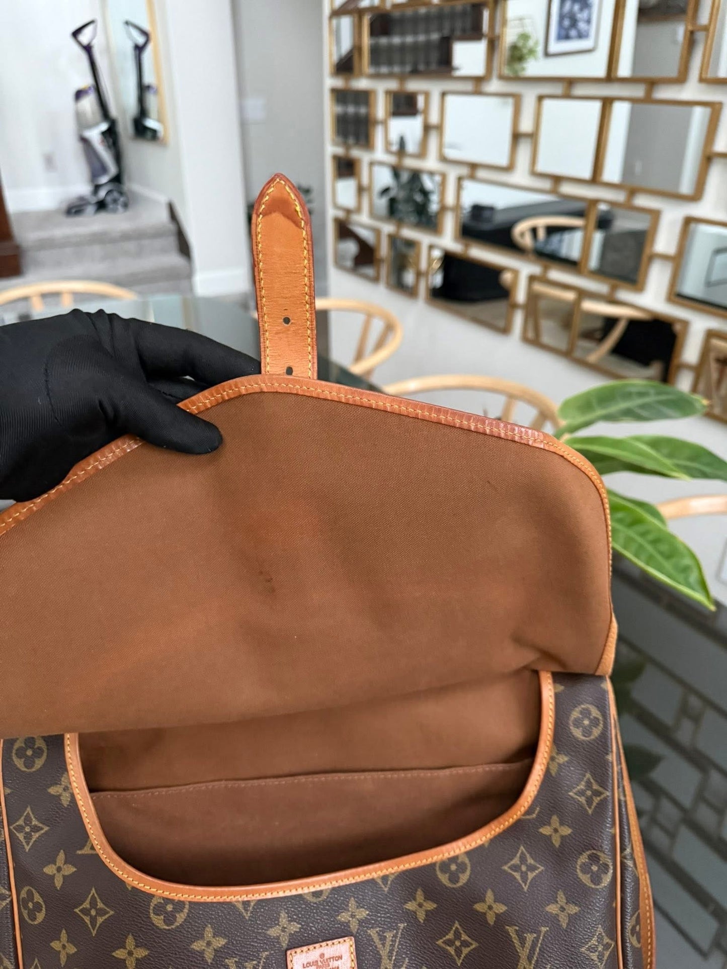 Saumur 35 Crossbody -🗓️ Year: 1989
