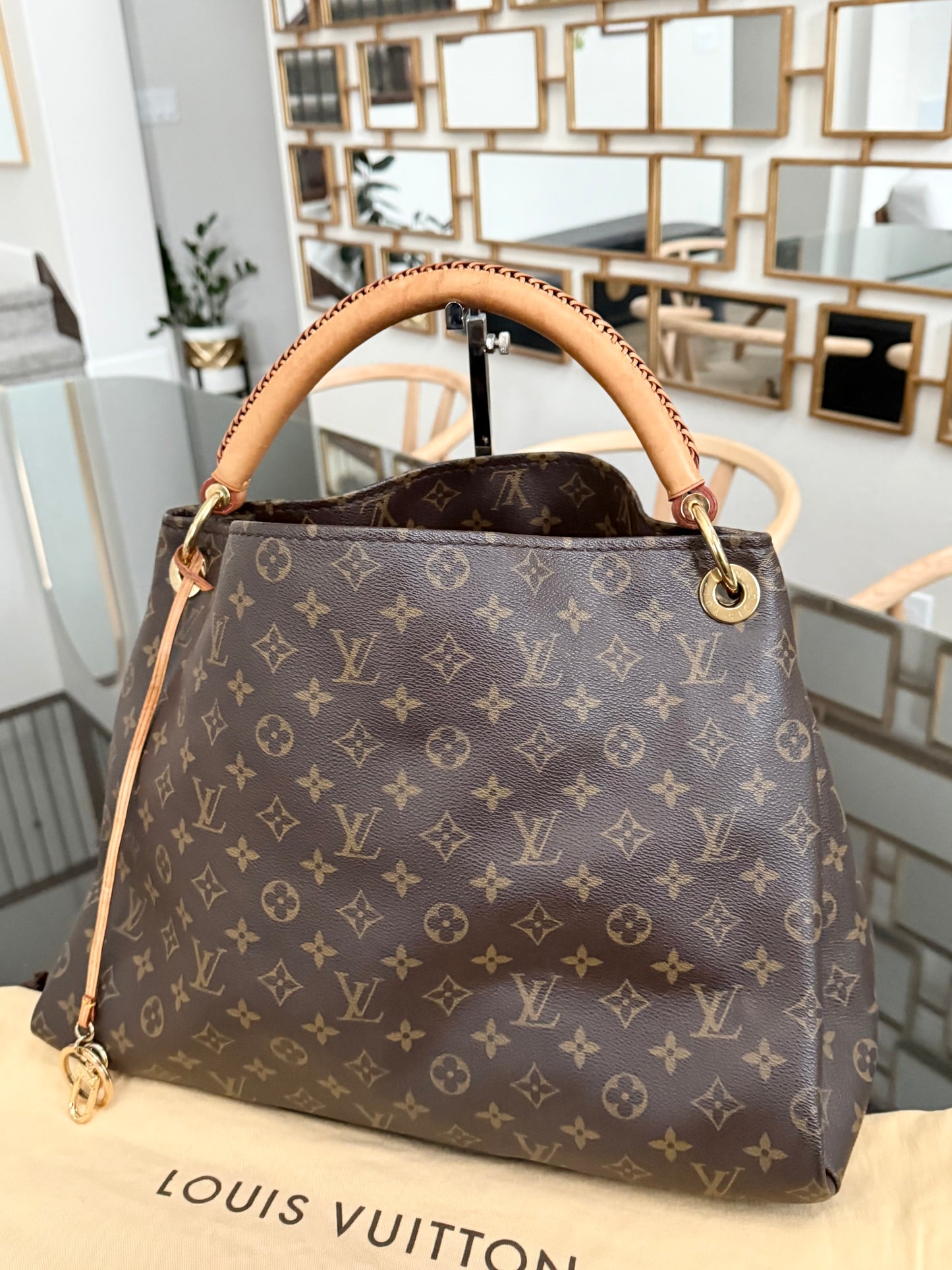 Artsy MM with Dustbag and Insert Organizer - 📅 Year: 2010