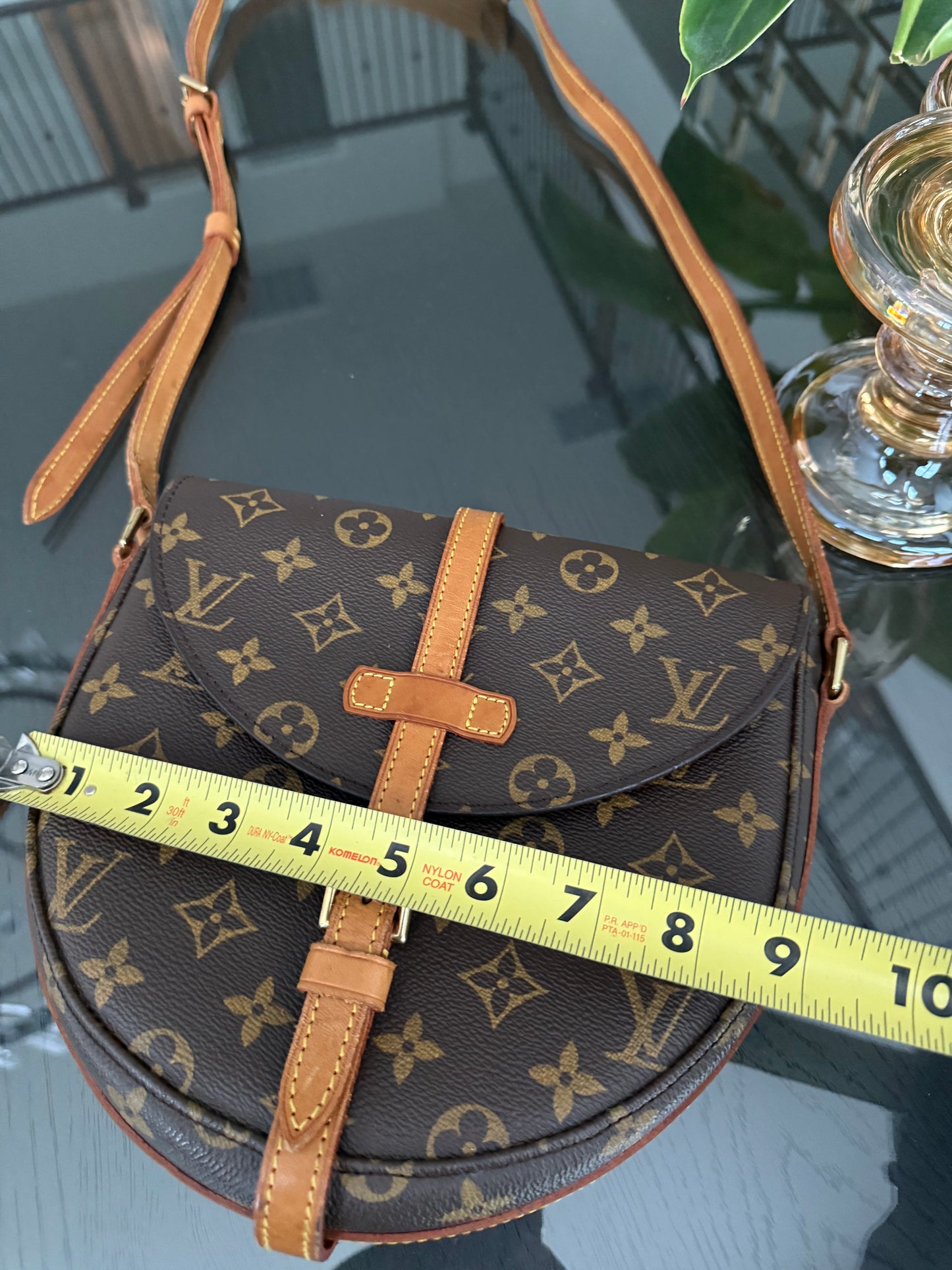 Chantilly MM Crossbody Bag 🌺Year: 1995