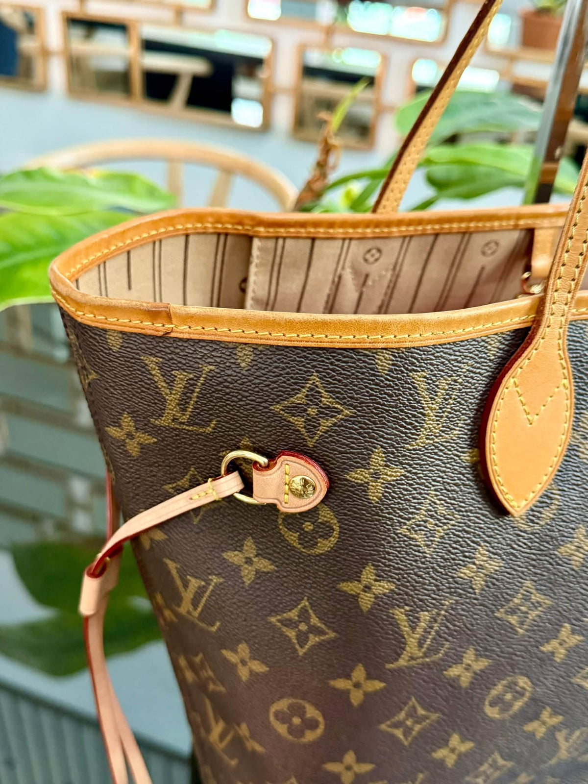 Neverfull MM Monogram with Dustbag, Insert Organizer and Non branded Twilly 📅 Year: 2011