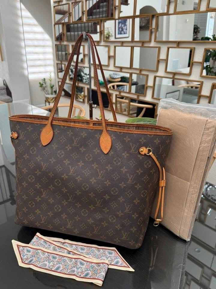 Neverfull GM in Monogram with Insert Organizer 📅 Year: 2011