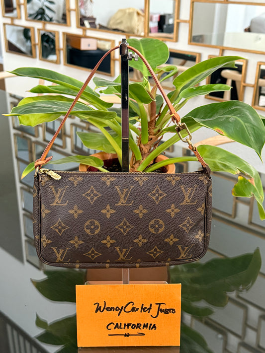 Pochette Accessories - 📅 Year: 2000