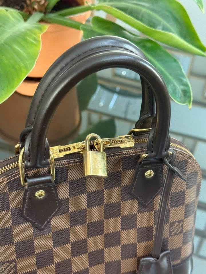 Alma BB in DE with Clochette, Lock 🔐 key, Original Strap, Box Dustbag and Paper bag 🗓️ Year: 2020