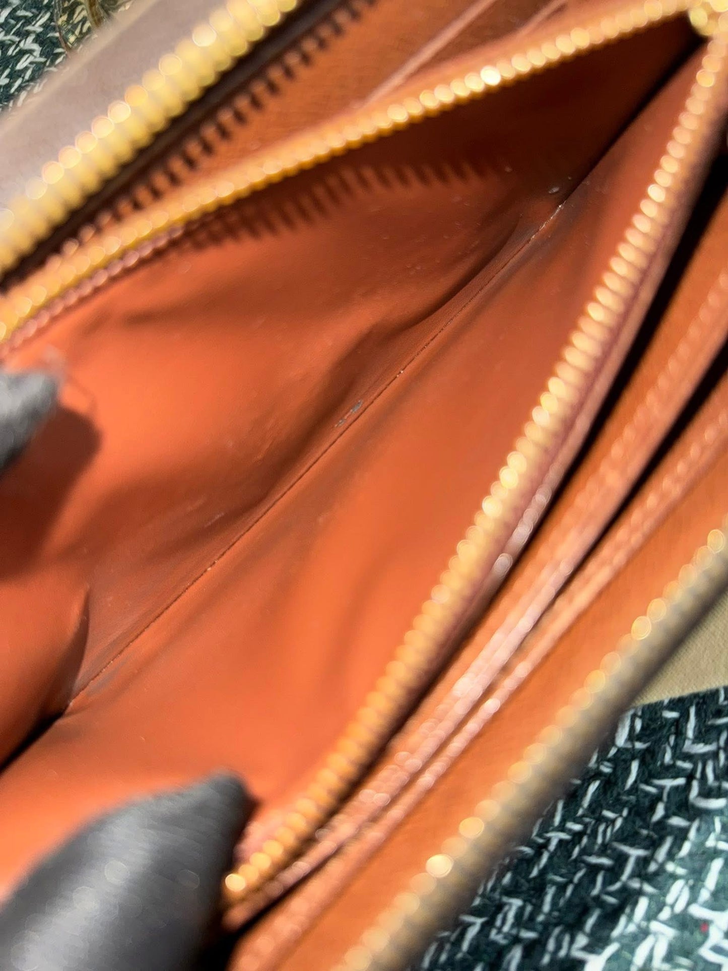 Zippy Long Wallet in Monogram with Dustbag 🗓️ Year: 2011