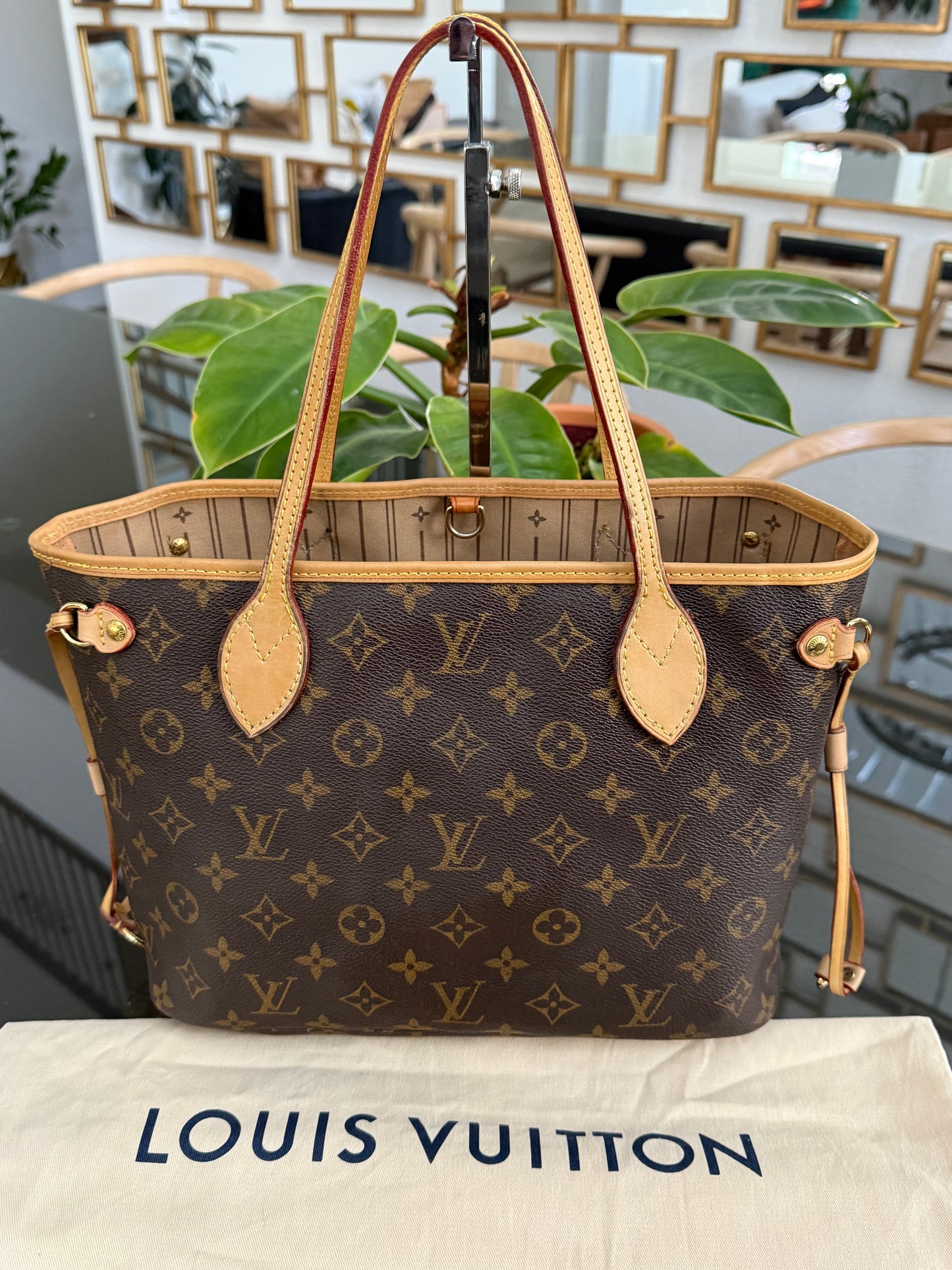 Neverfull PM with Dustbag -🗓️ Year: 2009