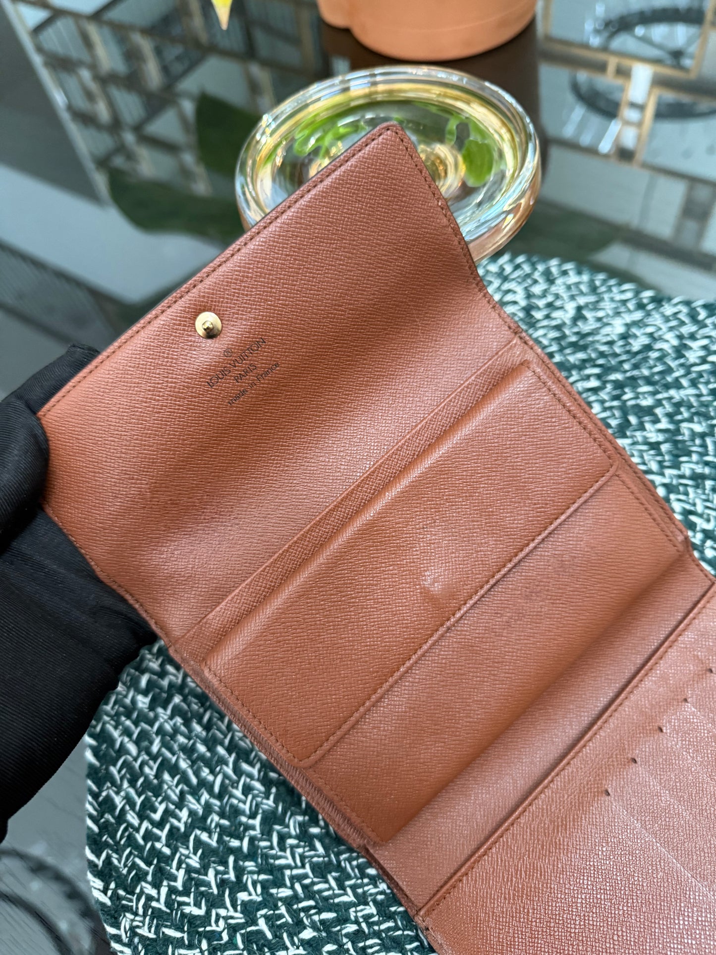 Etui Wallet Passport Holder in Monogram with 6 Cardholders 🗓️ Year: 1999