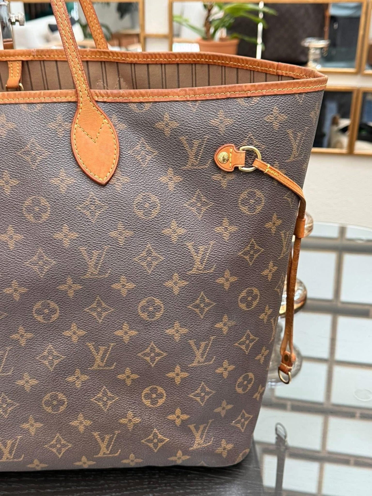 Neverfull GM in Monogram with Insert Organizer 📅 Year: 2011