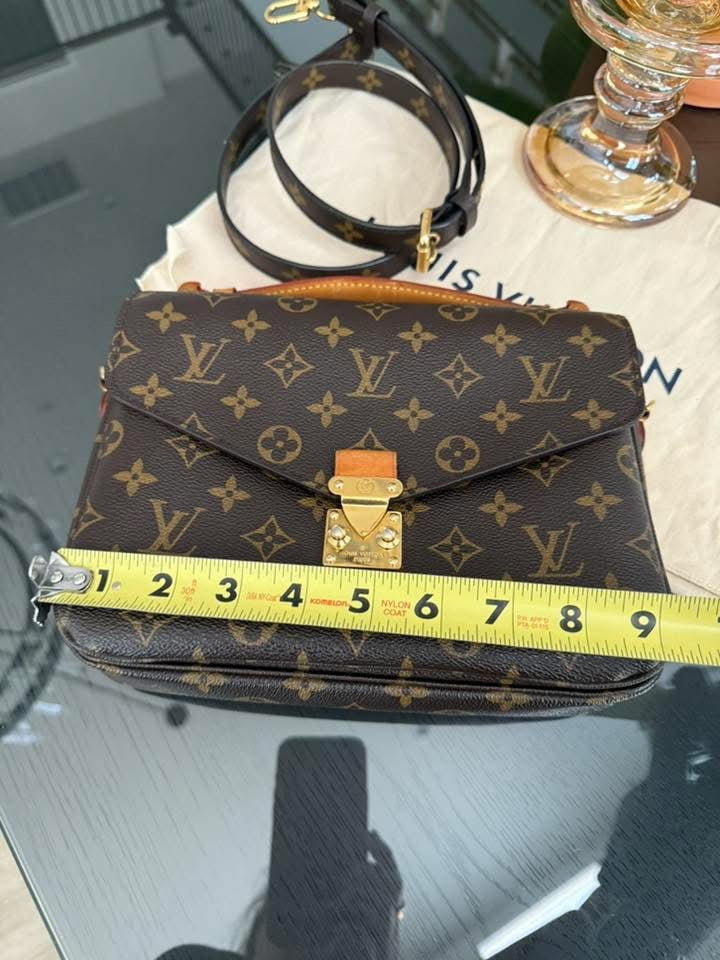 Pochette Metis in Monogram with Box, Dustbag and Paper bag -Year 2015