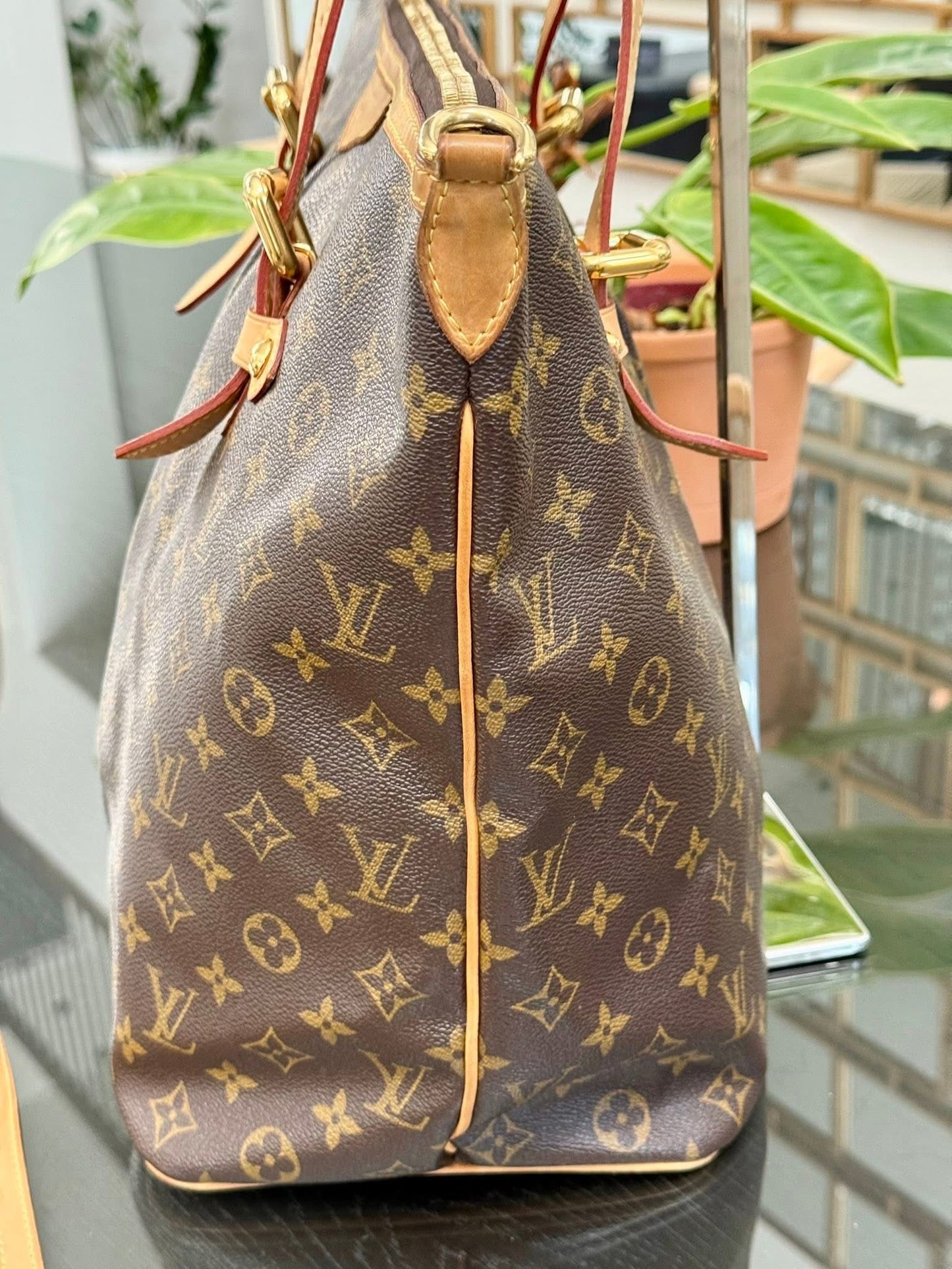 Palermo GM with Dustbag and Insert Organizer -📅 Year: 2009