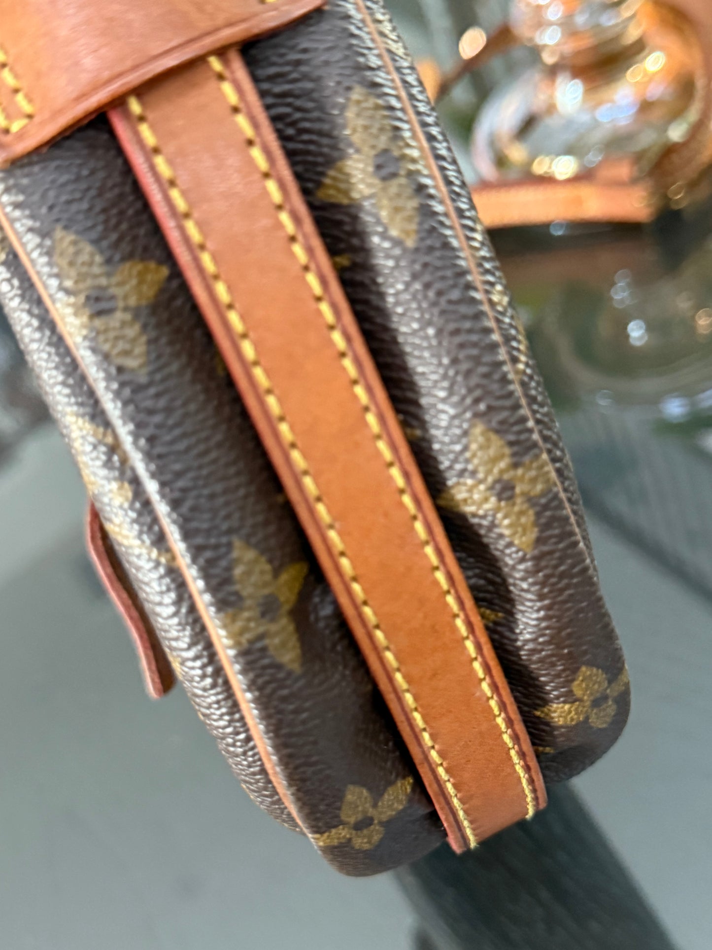 Jeaunefille MM Crossbody -Year: 1990