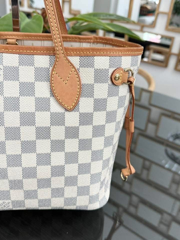 Neverfull PM in Azur with Dustbag and Insert Organizer 🗓️ Year: 2011