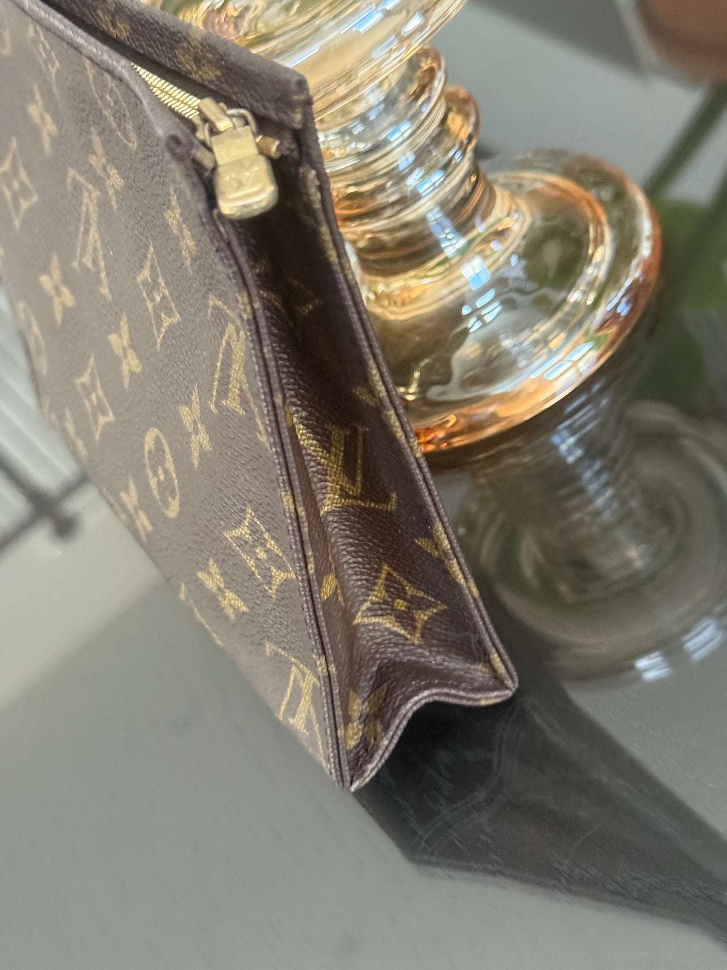 Toiletry 19 - 📅 Year 1989