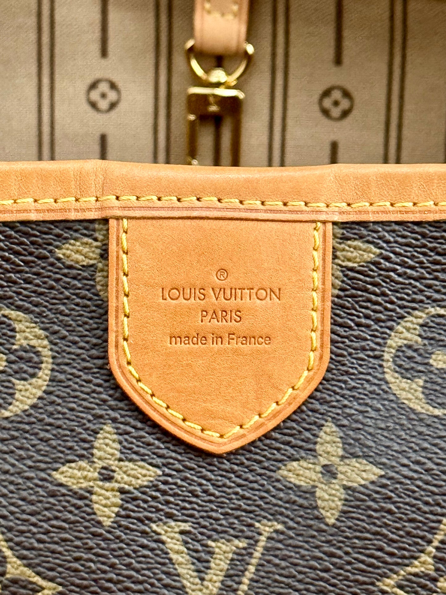 Delightful MM with Dustbag 📅 Year: 2010