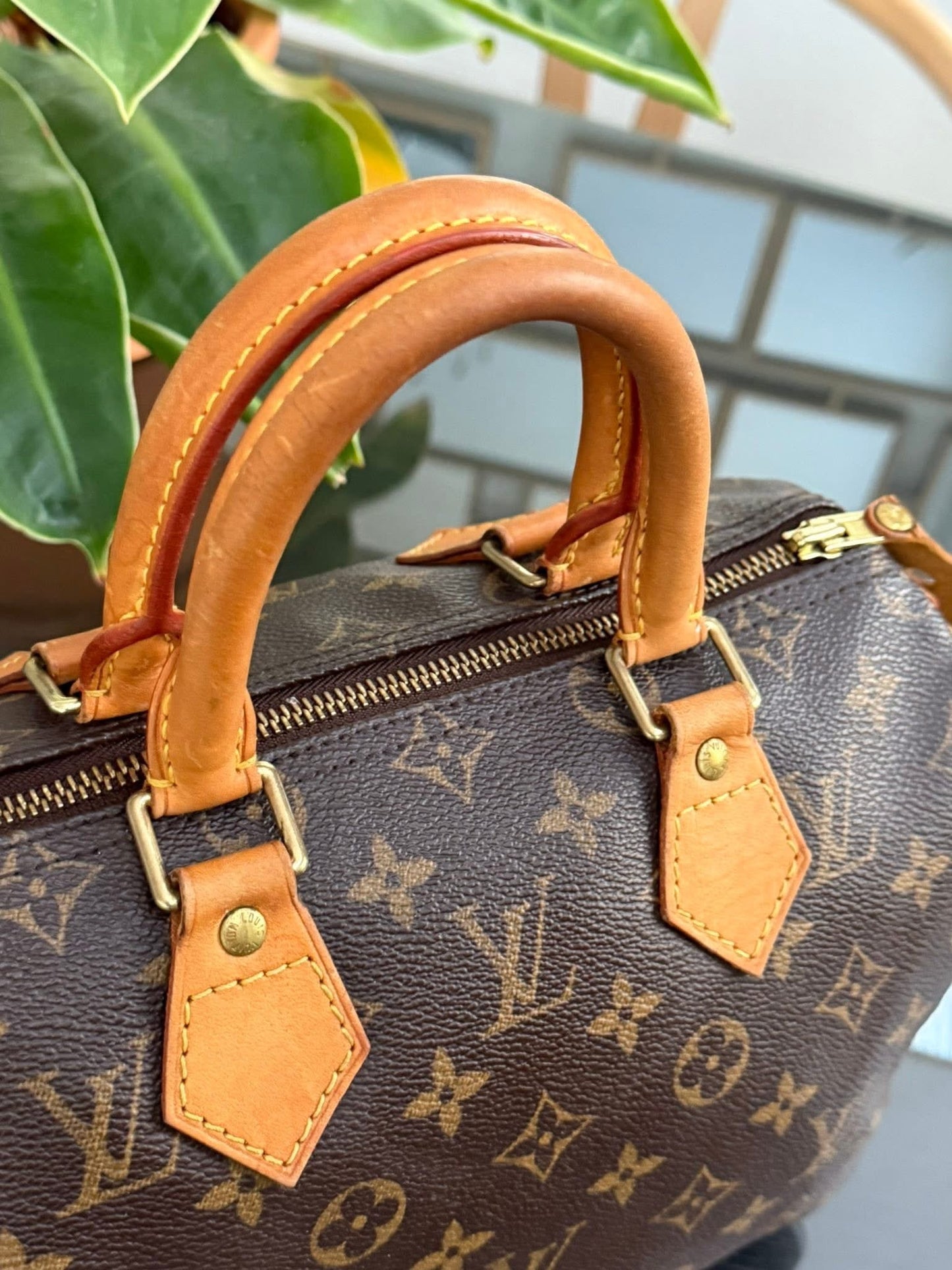 Speedy 25 in Monogram with Lock 🔐 and Key 🗓️ Year: 2005