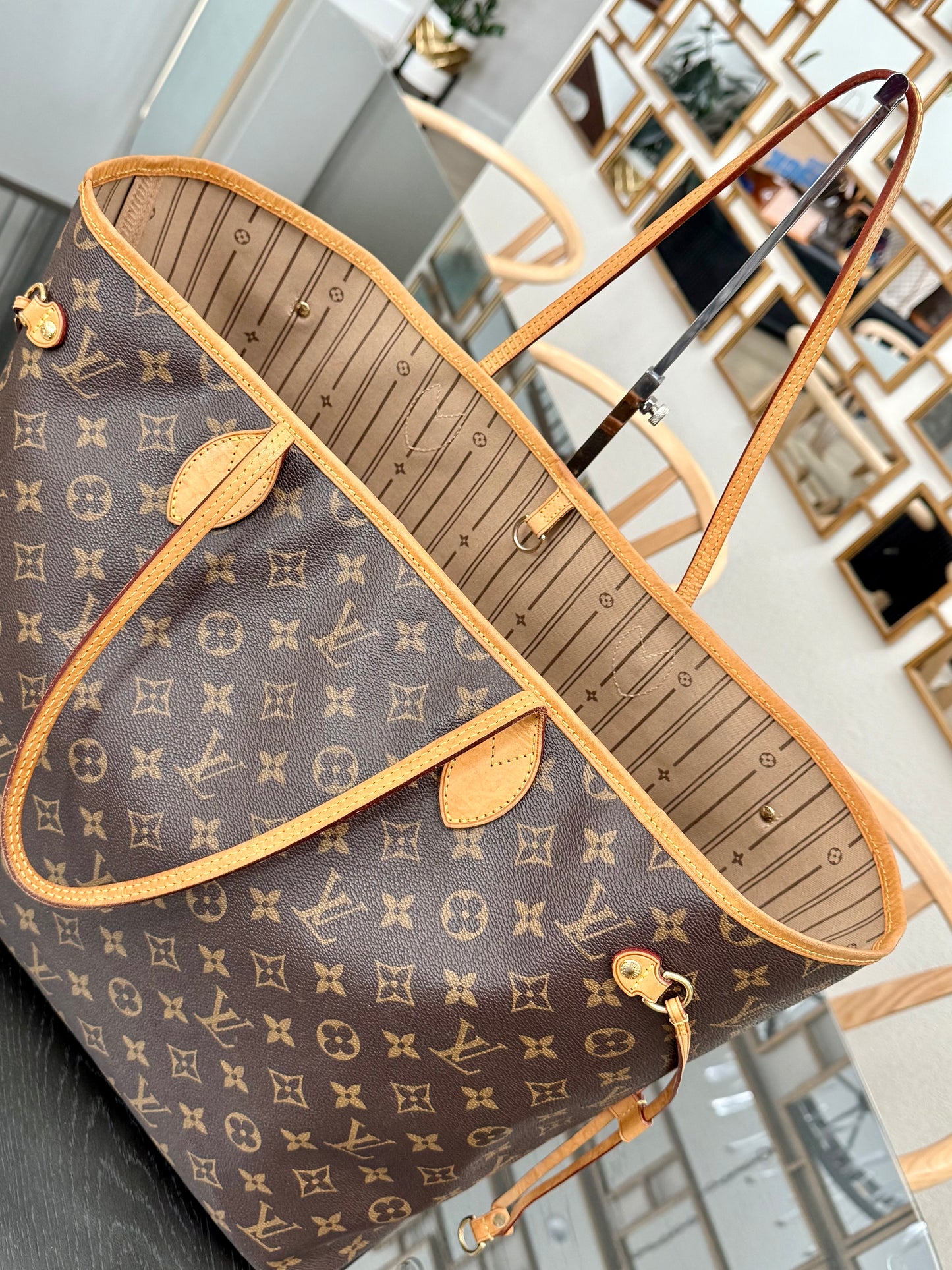 Neverfull GM with Dustbag Insert Organizer 🗓️ Year: 2013