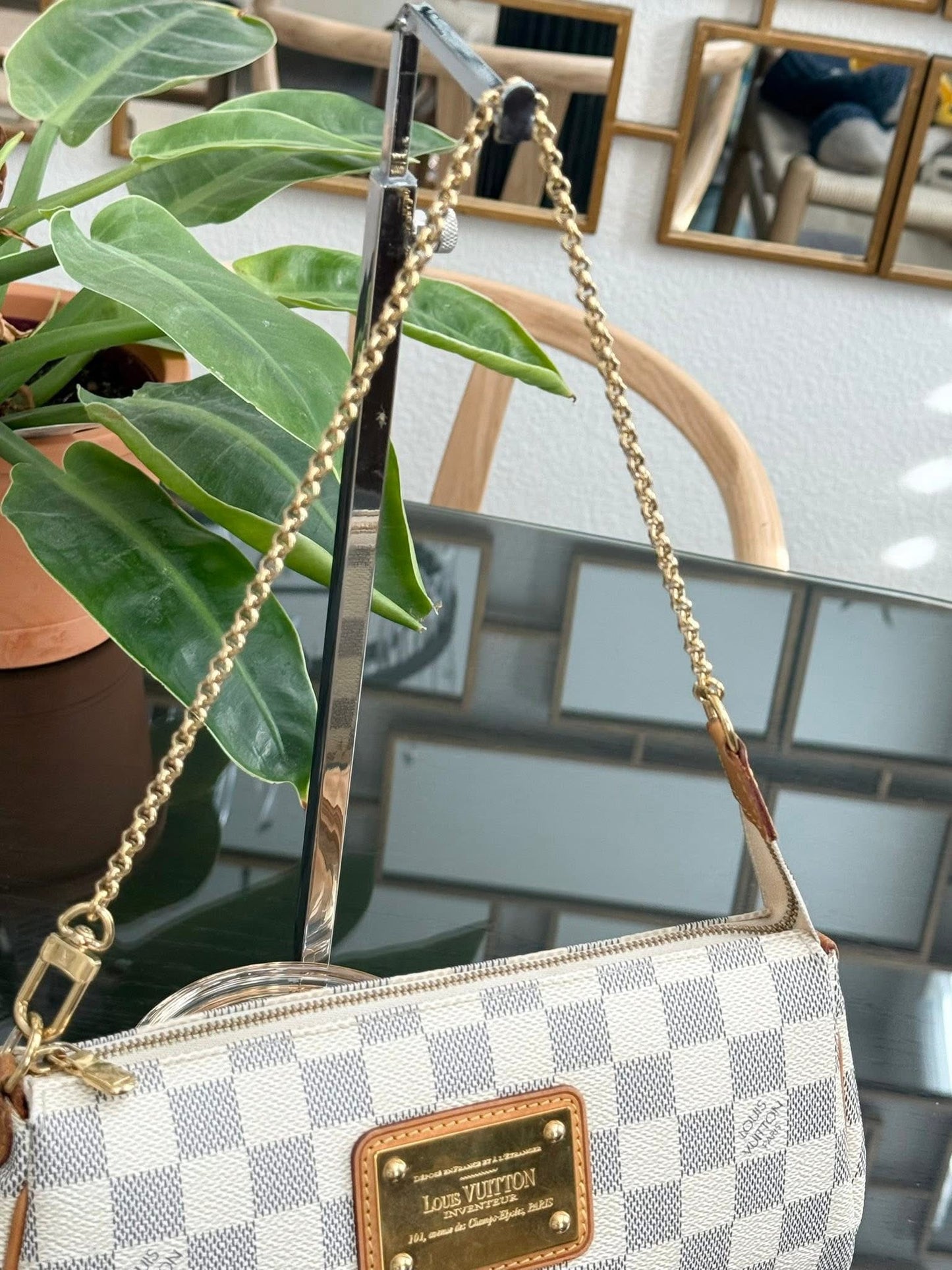 Eva Clutch in Azur with Original Strap, Box and Dustbag 🗓️ Year: 2011