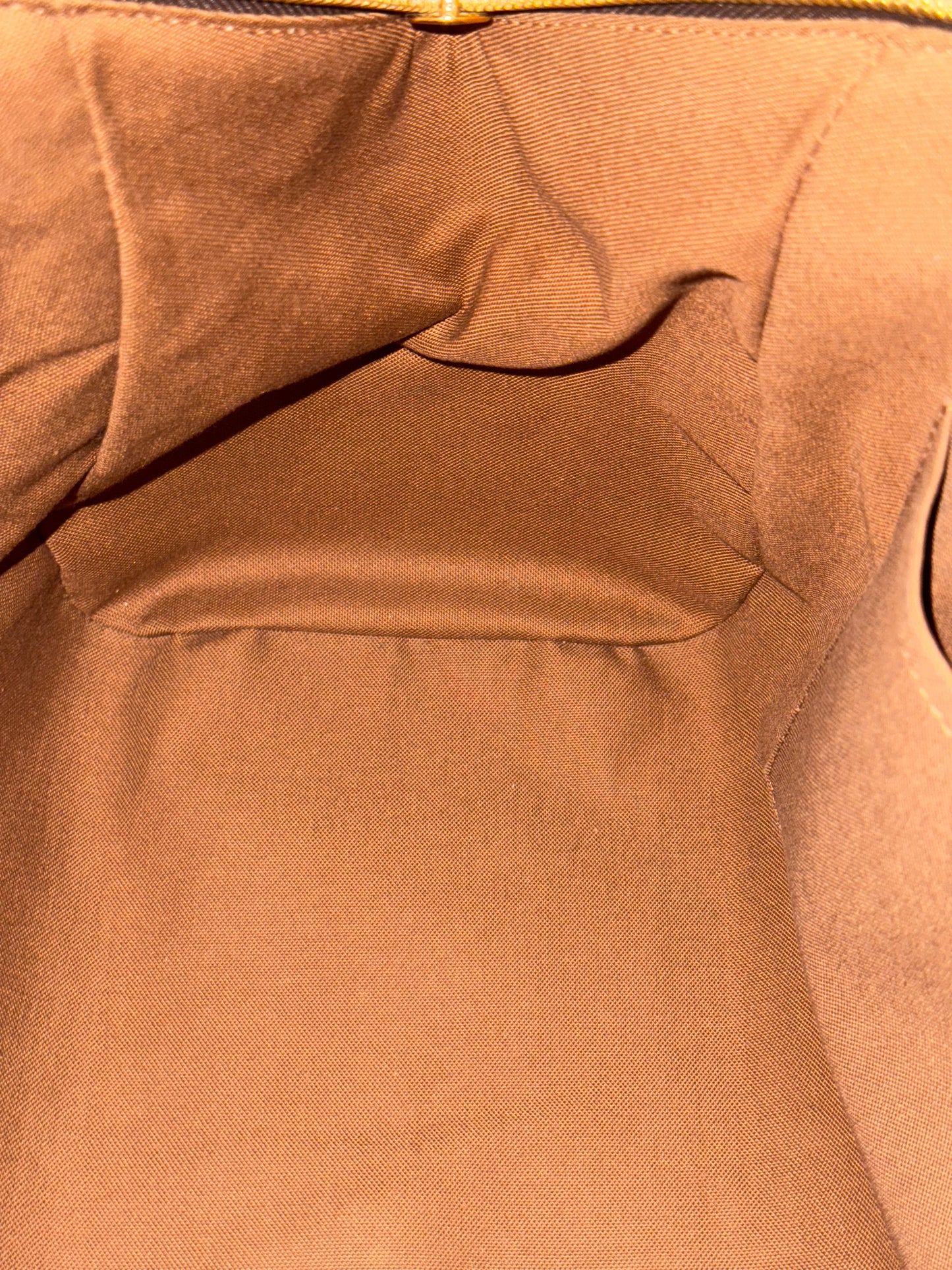 Tivoli GM with Dustbag and Insert Organizer 🗓️ Year: 2011