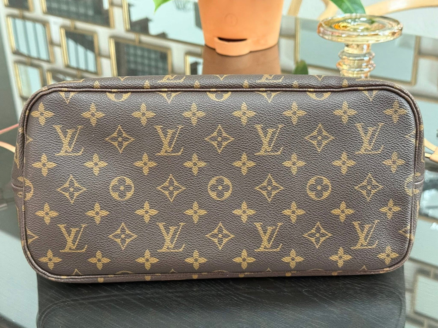 Neverfull MM in Peony interior with Dustbag 🌺 📅 Year: 2020