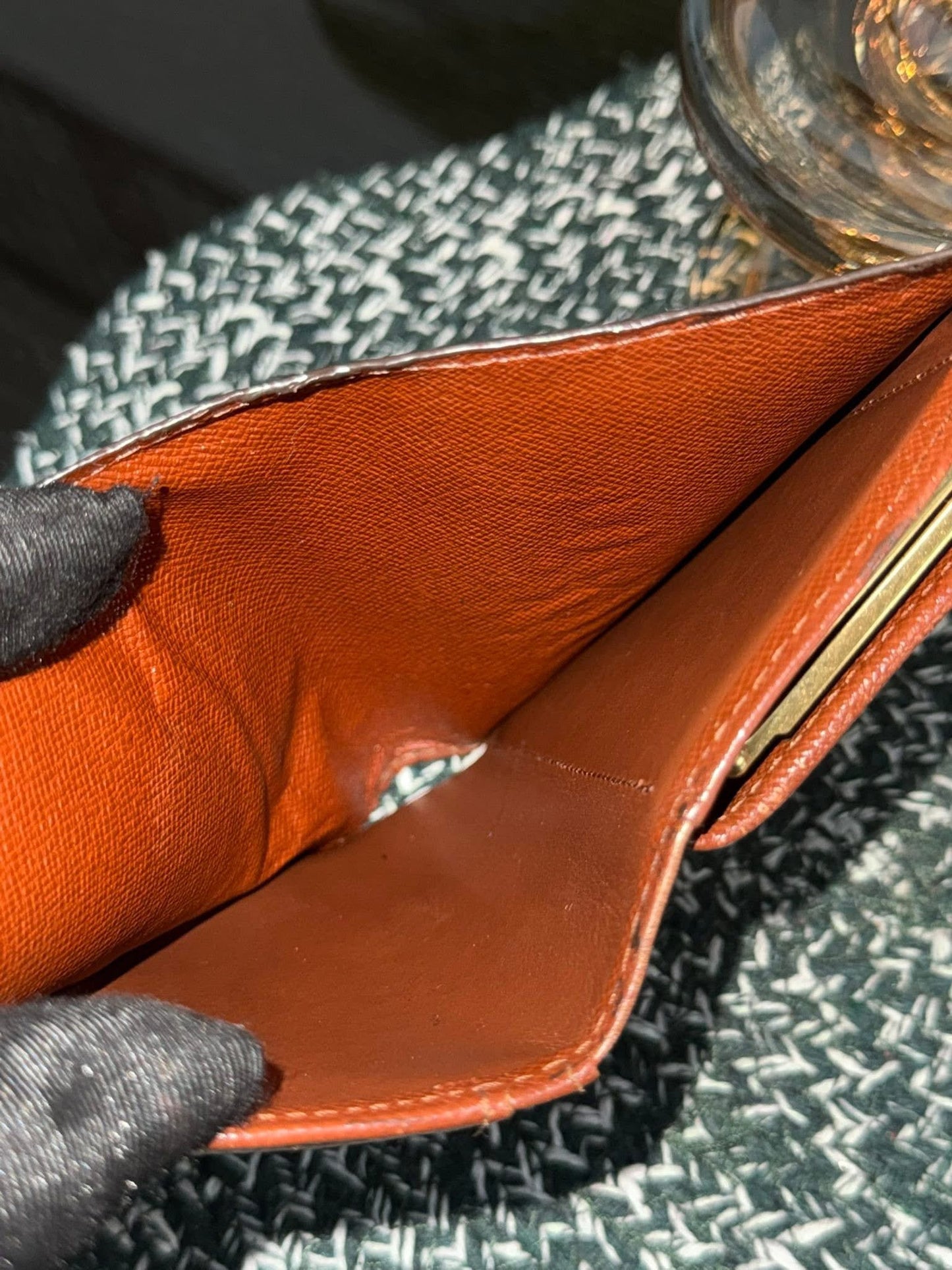 Kisslock Wallet in Monogram 🗓️ Year: 2001