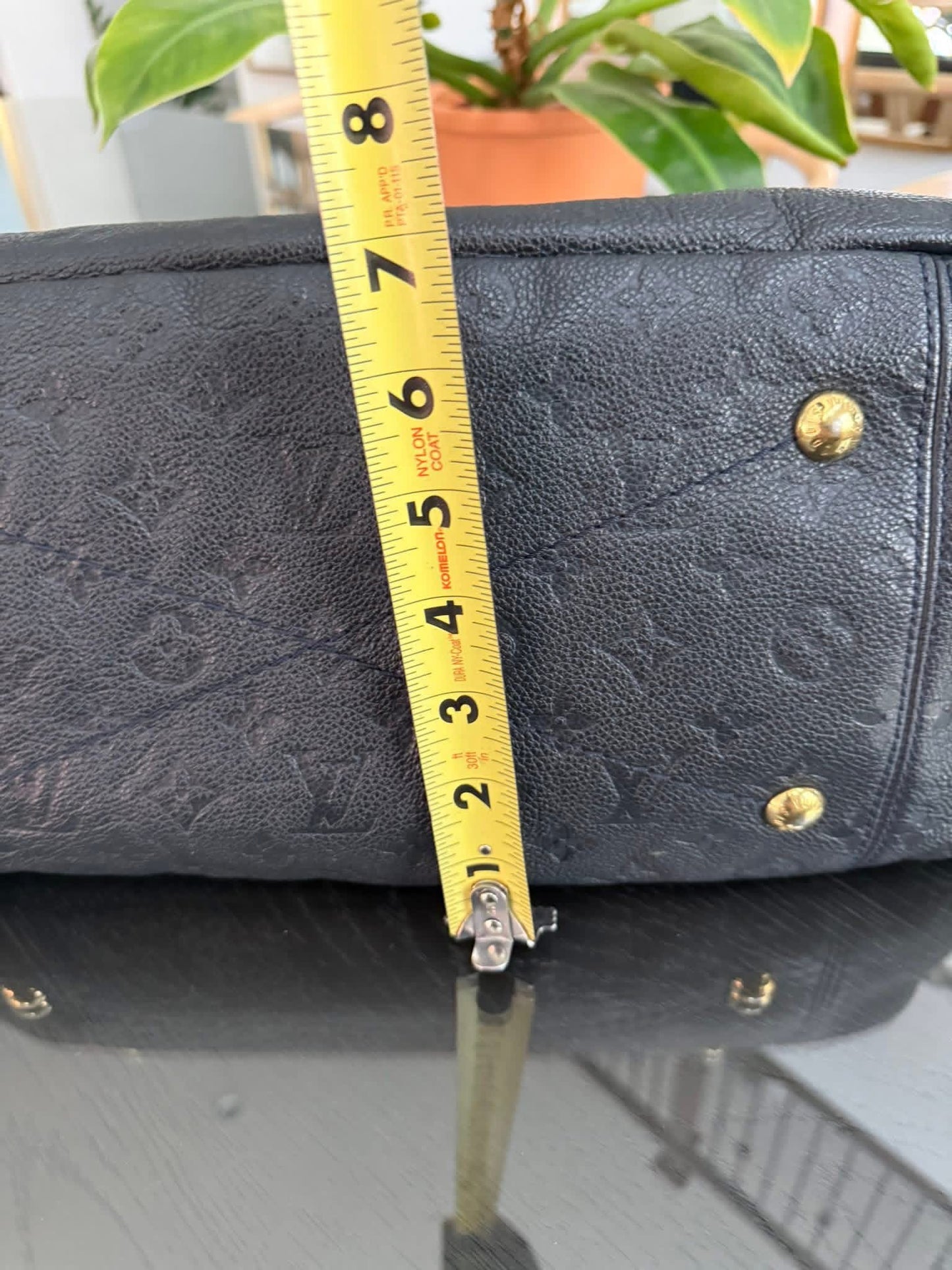 Artsy MM Empriente in Black/ Navy Blue with Dustbag and Insert Organizer 📅 Year: 2010
